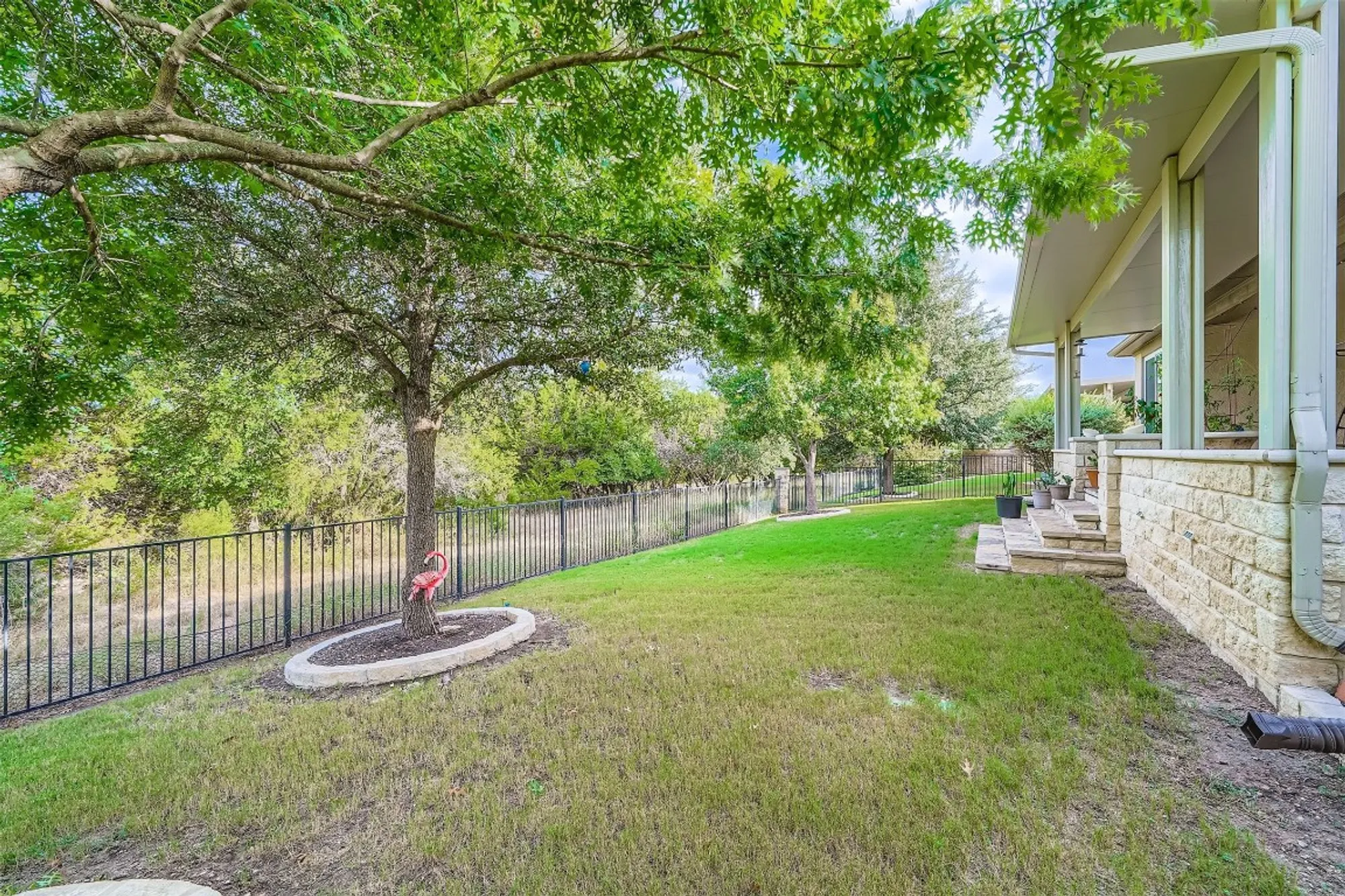 Property Slideshow image 29 of 34 | 304 pipe creek ln, Georgetown, TX, 78633