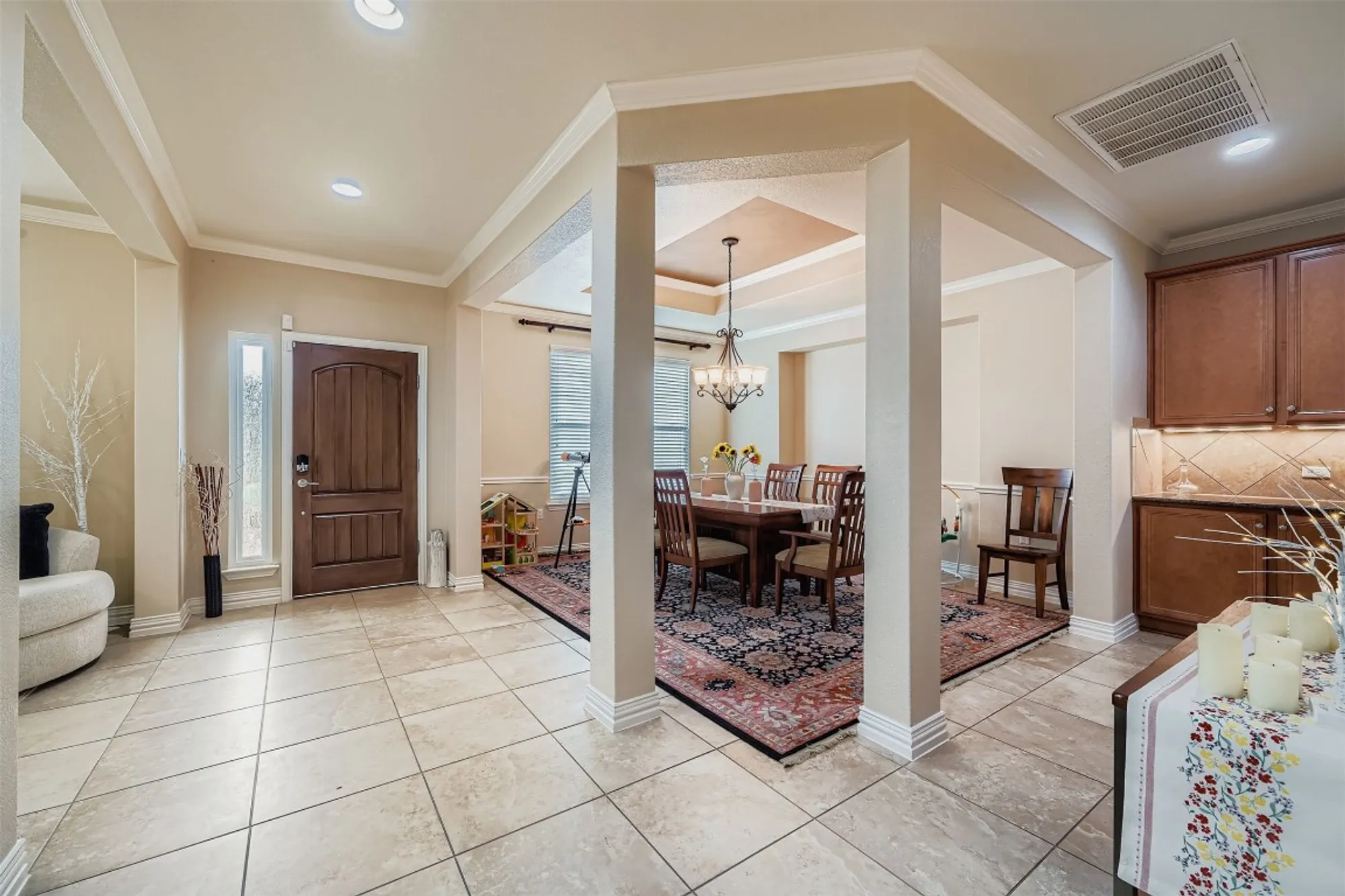 Property Slideshow image 6 of 34 | 304 pipe creek ln, Georgetown, TX, 78633