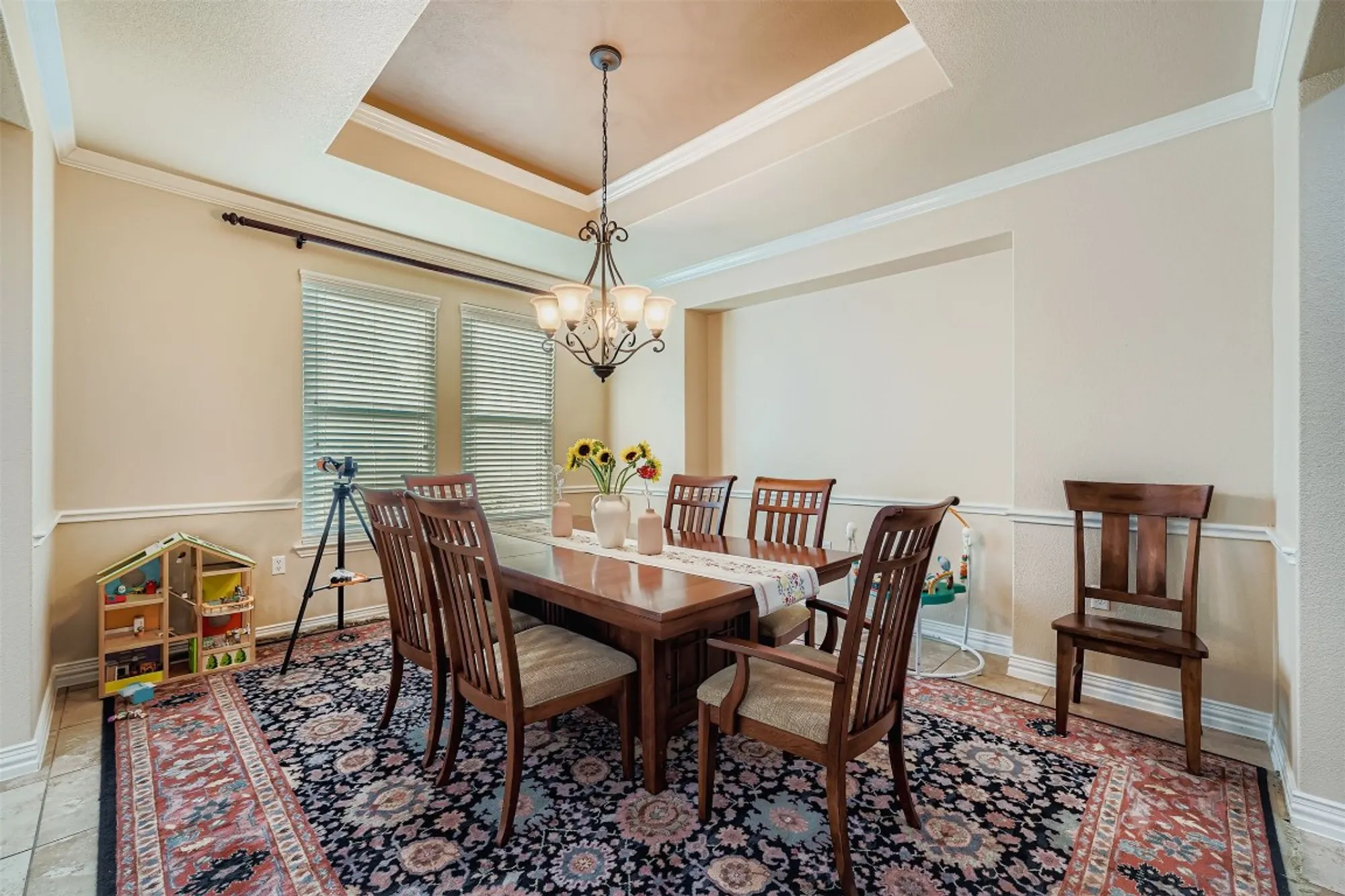 Property Slideshow image 7 of 34 | 304 pipe creek ln, Georgetown, TX, 78633