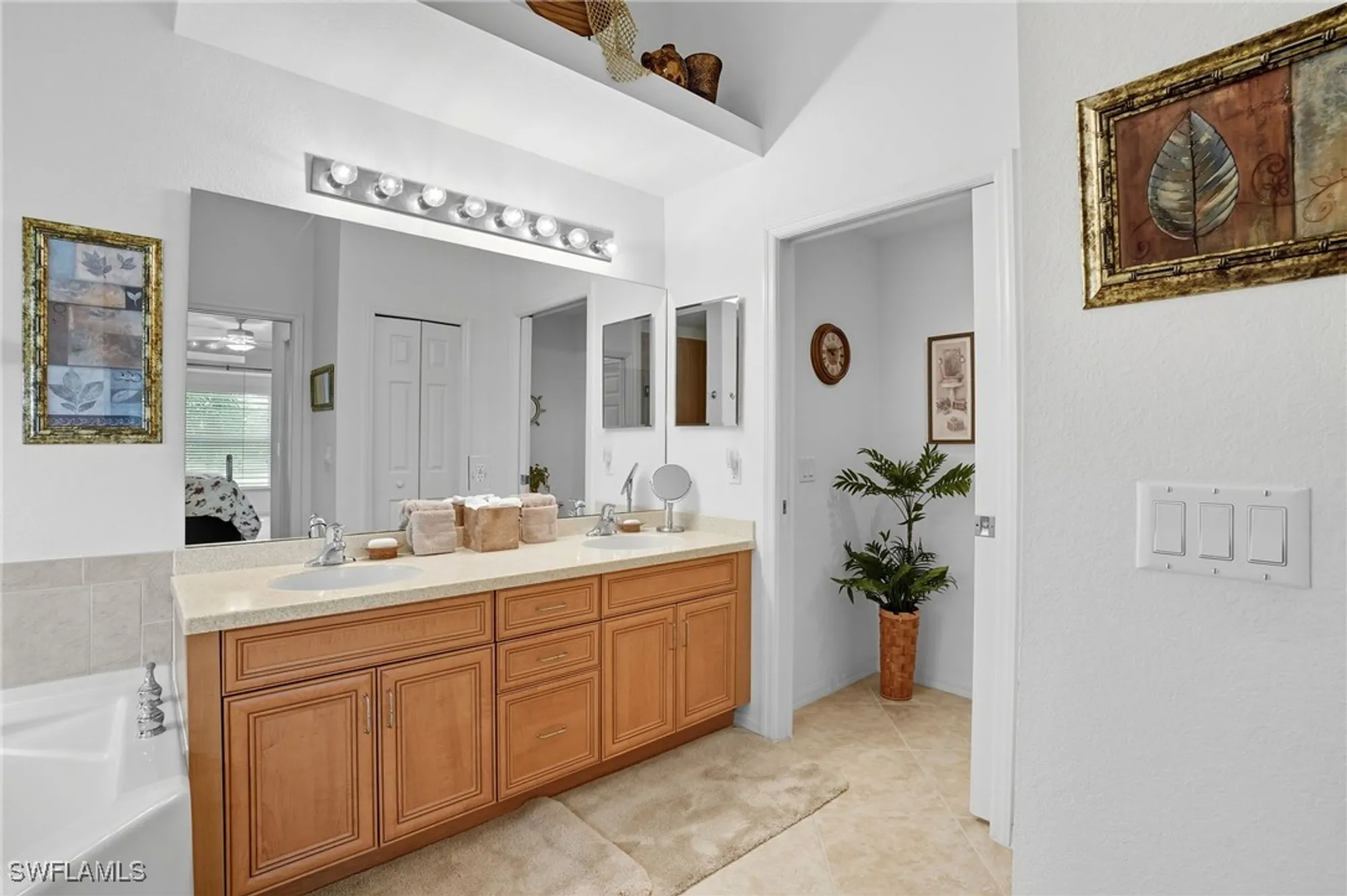 Property Slideshow image 15 of 20 | 10260 heritage bay blvd 3526, Naples, FL, 34120