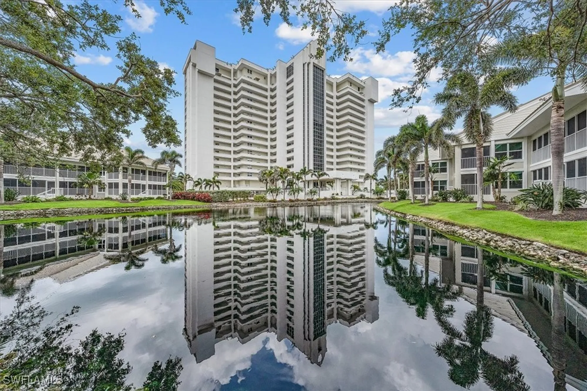 Property Slideshow image 13 of 27 | 6371 pelican bay blvd # n3, Naples, FL, 34108