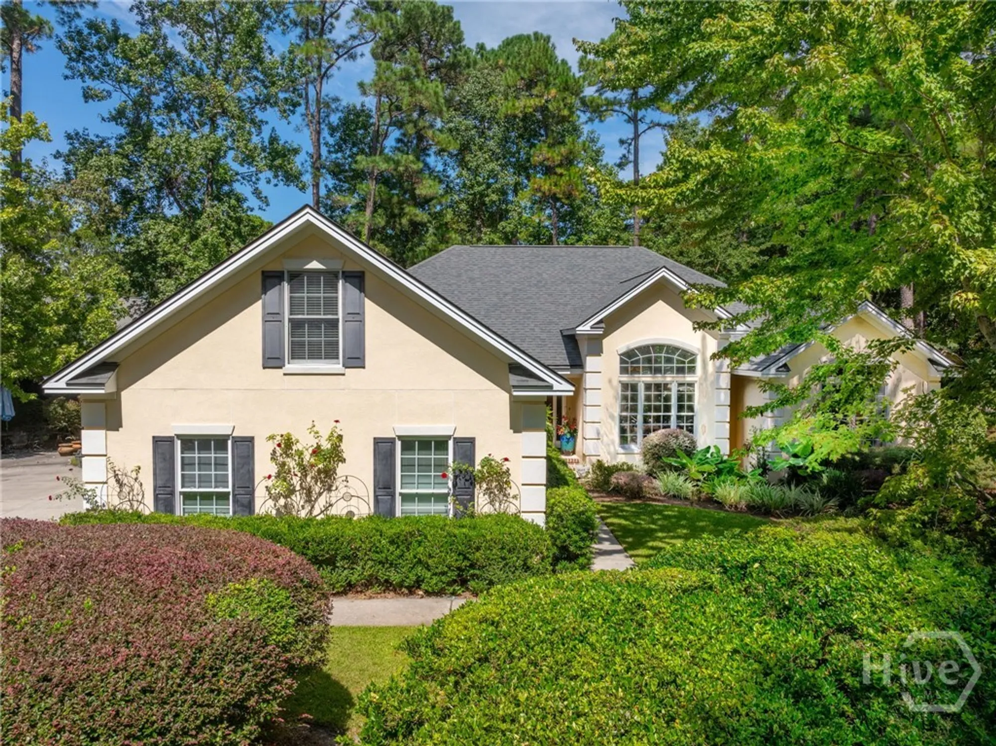 Property Slideshow image 1 of 44 | 1 gumtree ln, Savannah, GA, 31411