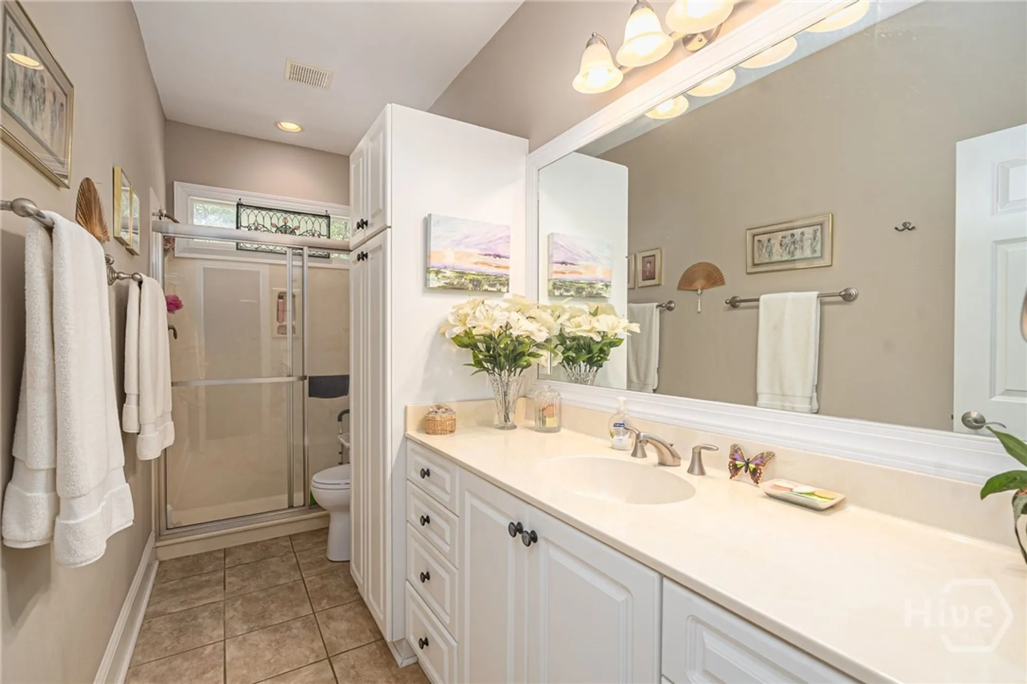 Property Slideshow image 25 of 44 | 1 gumtree ln, Savannah, GA, 31411