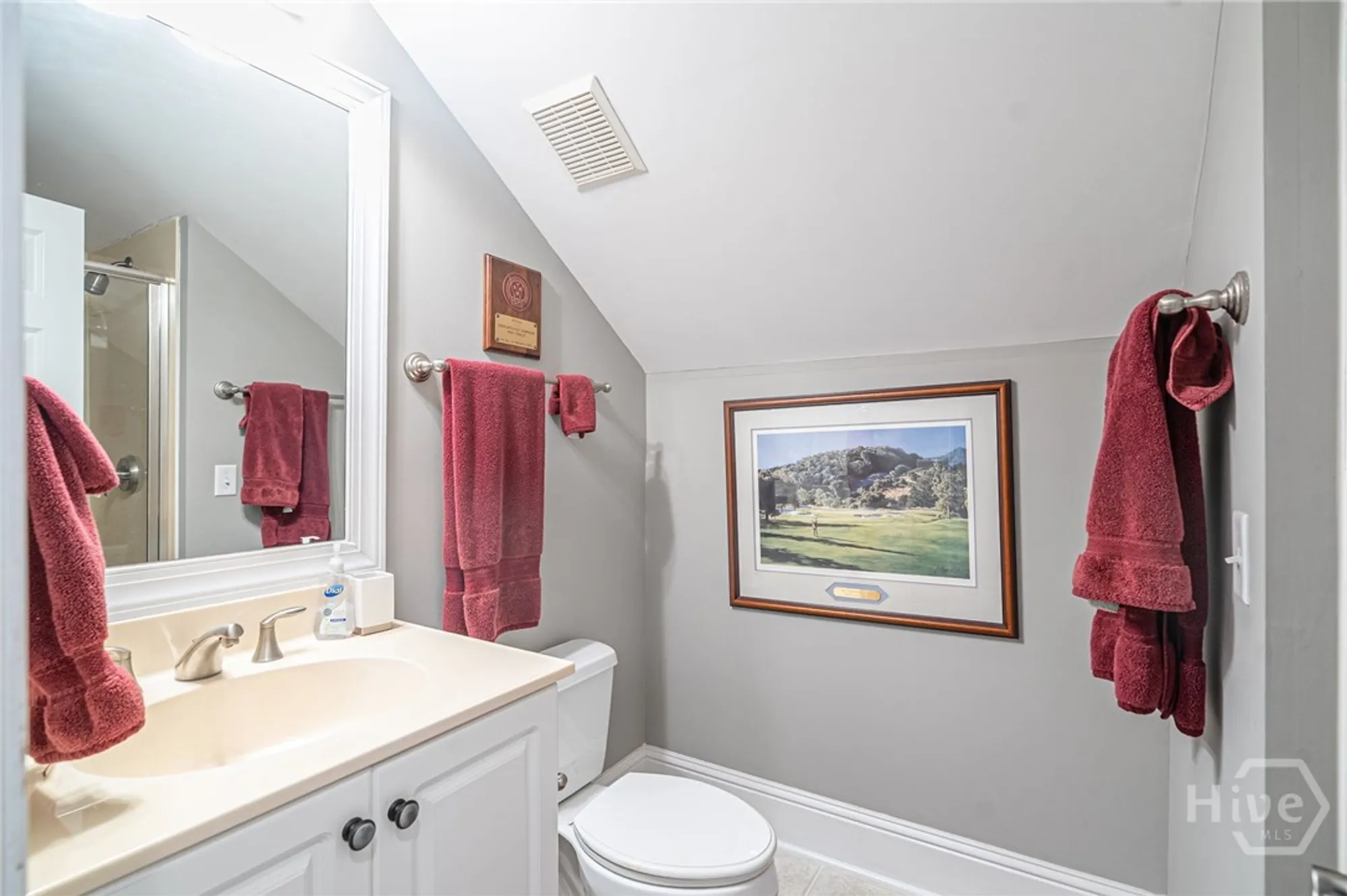 Property Slideshow image 28 of 44 | 1 gumtree ln, Savannah, GA, 31411