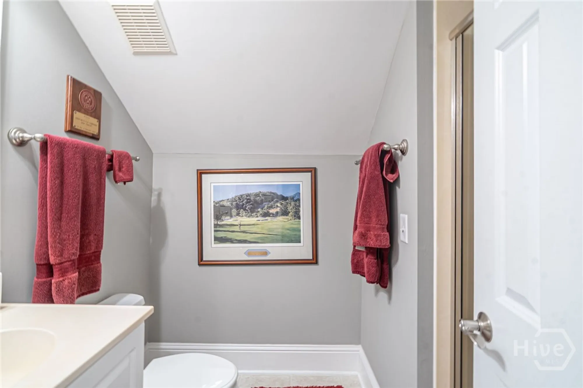 Property Slideshow image 29 of 44 | 1 gumtree ln, Savannah, GA, 31411