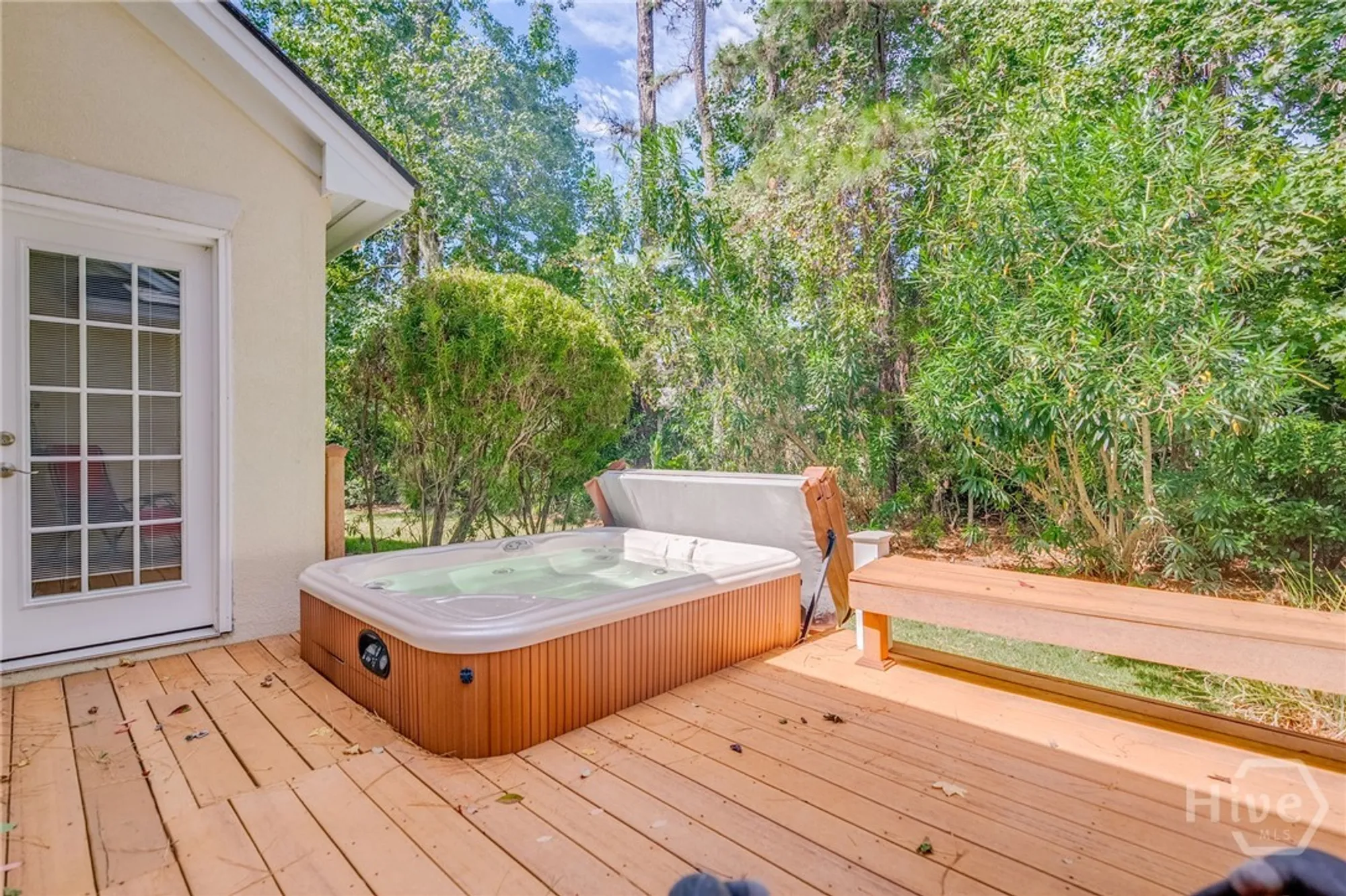 Property Slideshow image 35 of 44 | 1 gumtree ln, Savannah, GA, 31411