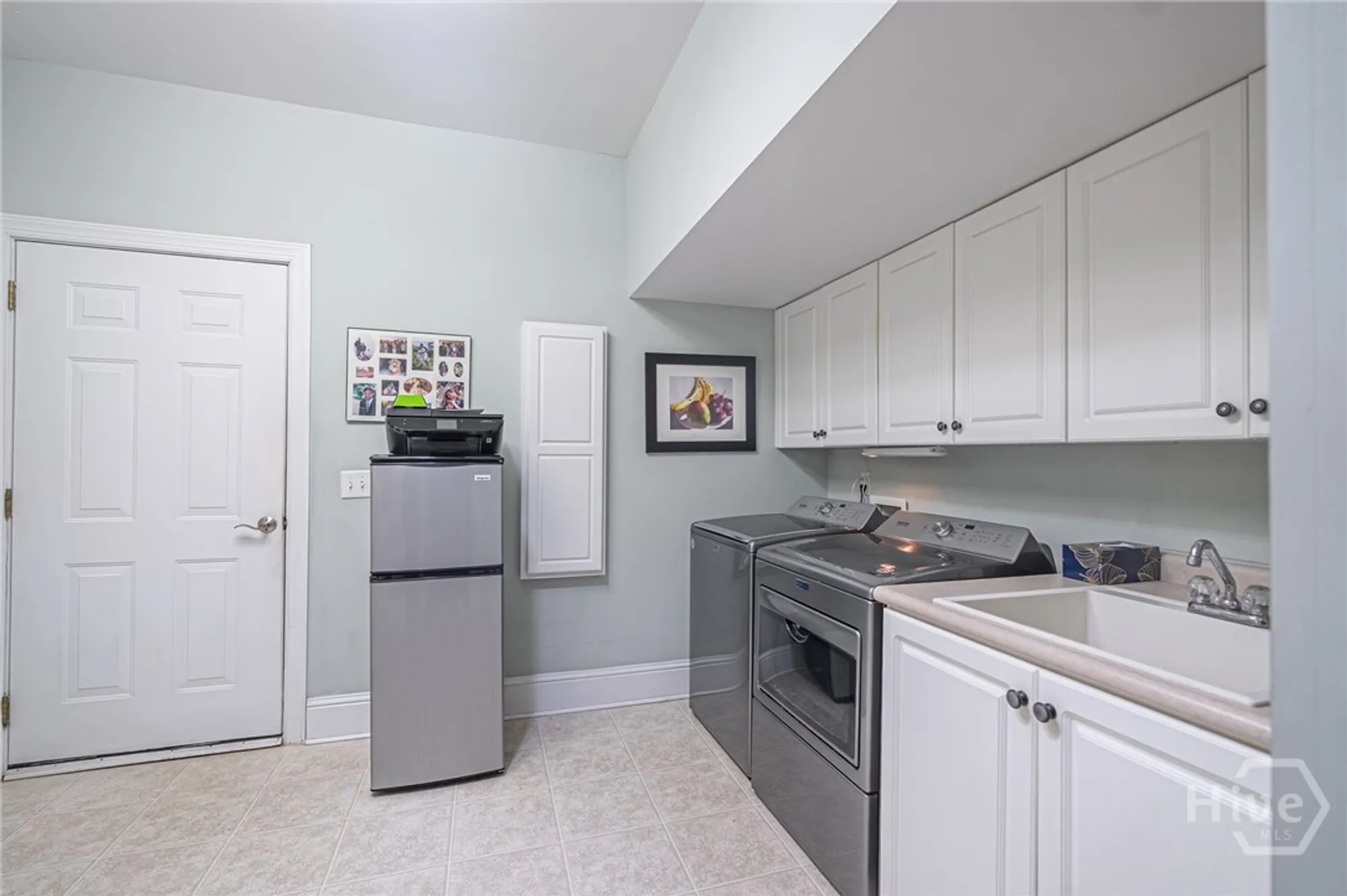Property Slideshow image 36 of 44 | 1 gumtree ln, Savannah, GA, 31411