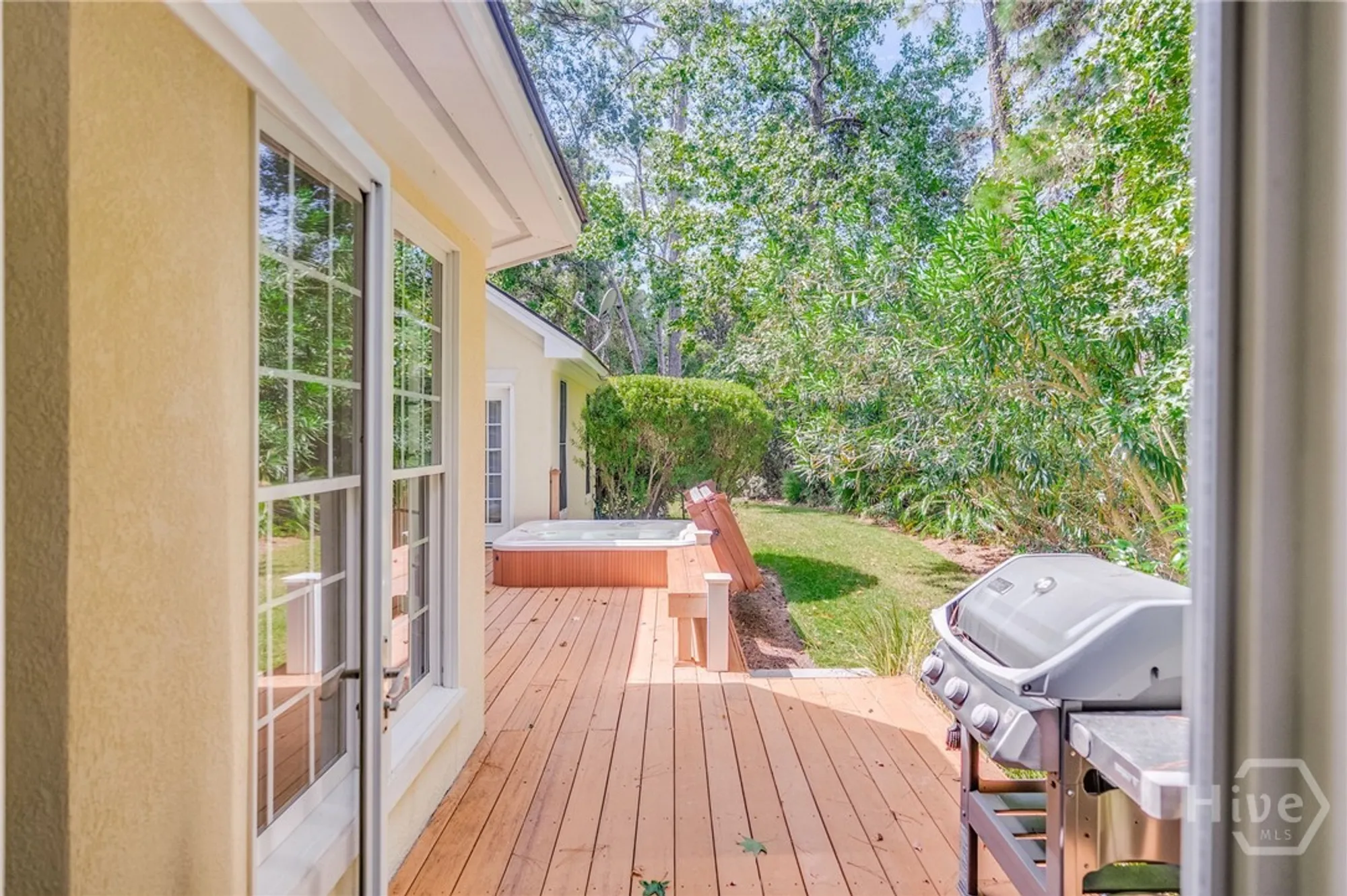 Property Slideshow image 32 of 44 | 1 gumtree ln, Savannah, GA, 31411