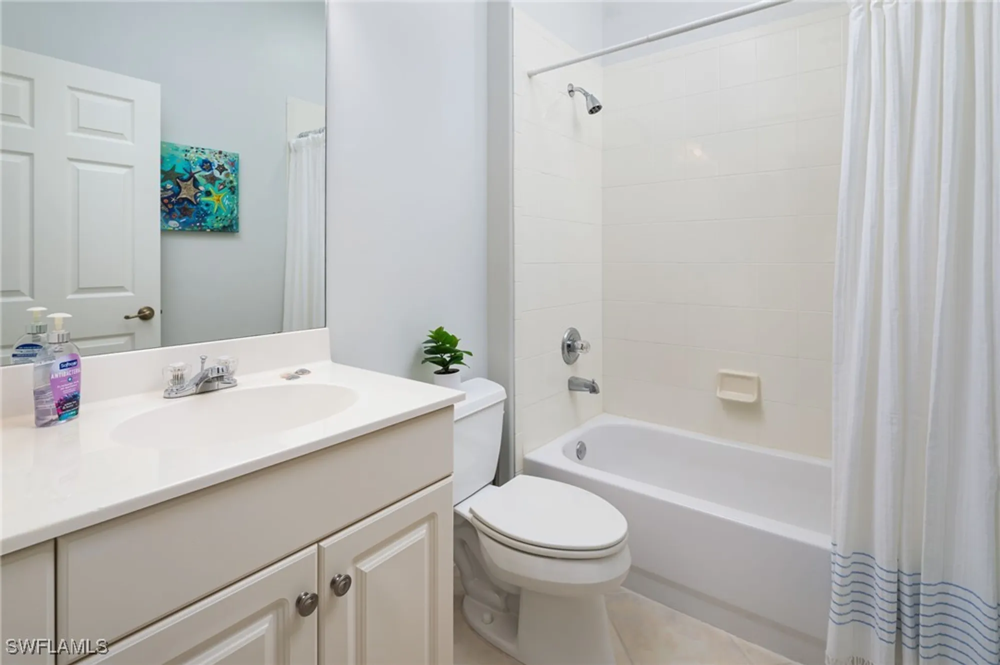 Property Slideshow image 19 of 31 | 673 vintage reserve cir # 11c, Naples, FL, 34119