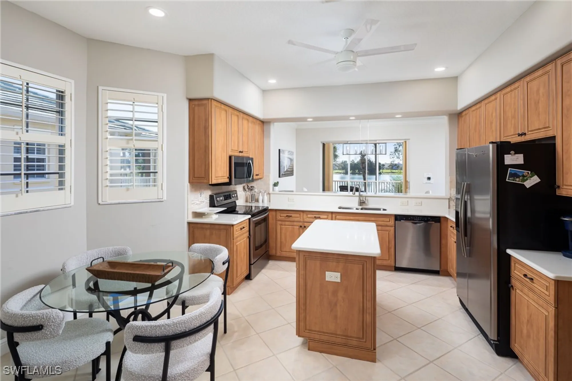 Property Slideshow image 13 of 31 | 673 vintage reserve cir # 11c, Naples, FL, 34119