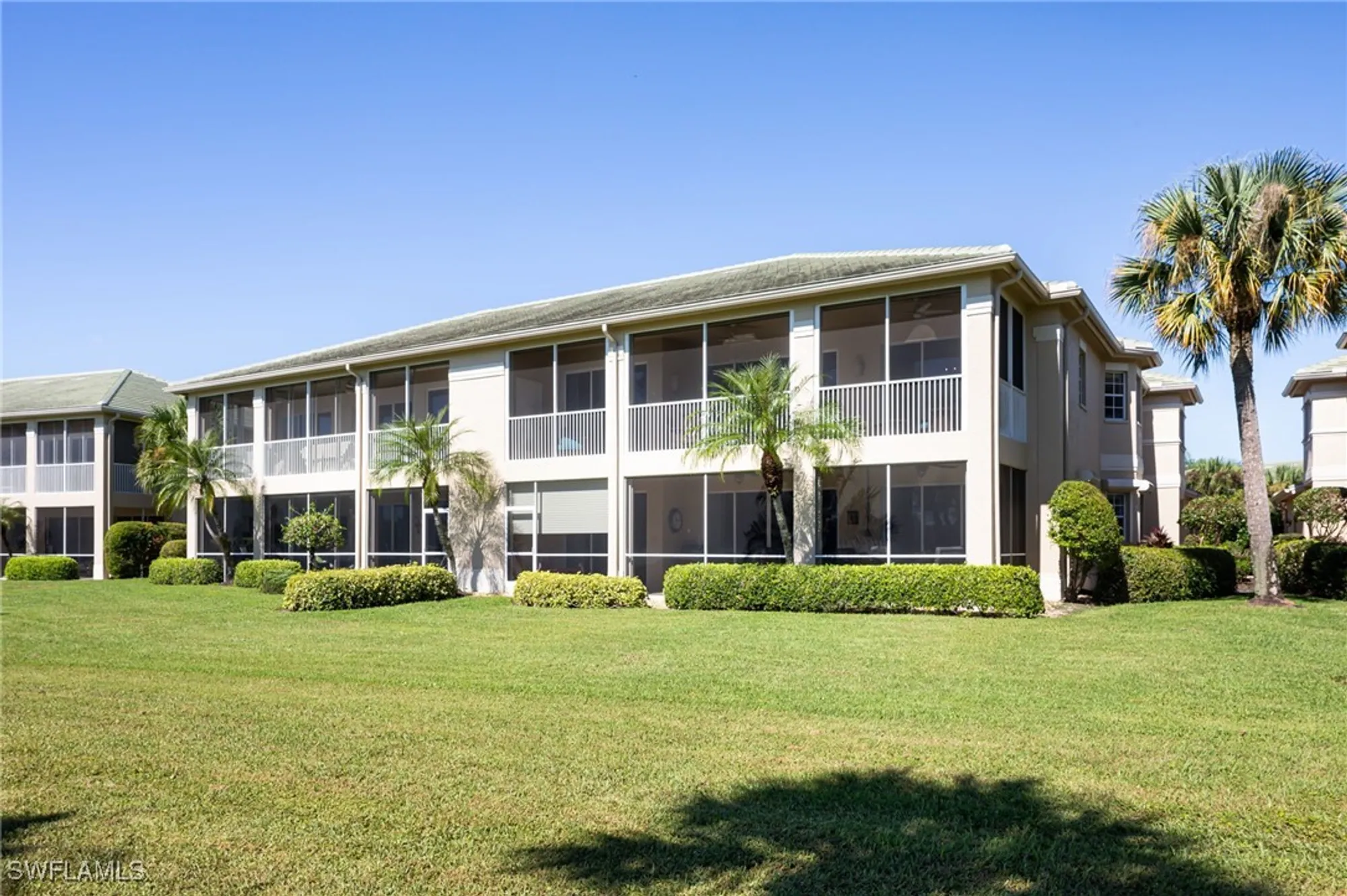 Property Slideshow image 24 of 31 | 673 vintage reserve cir # 11c, Naples, FL, 34119