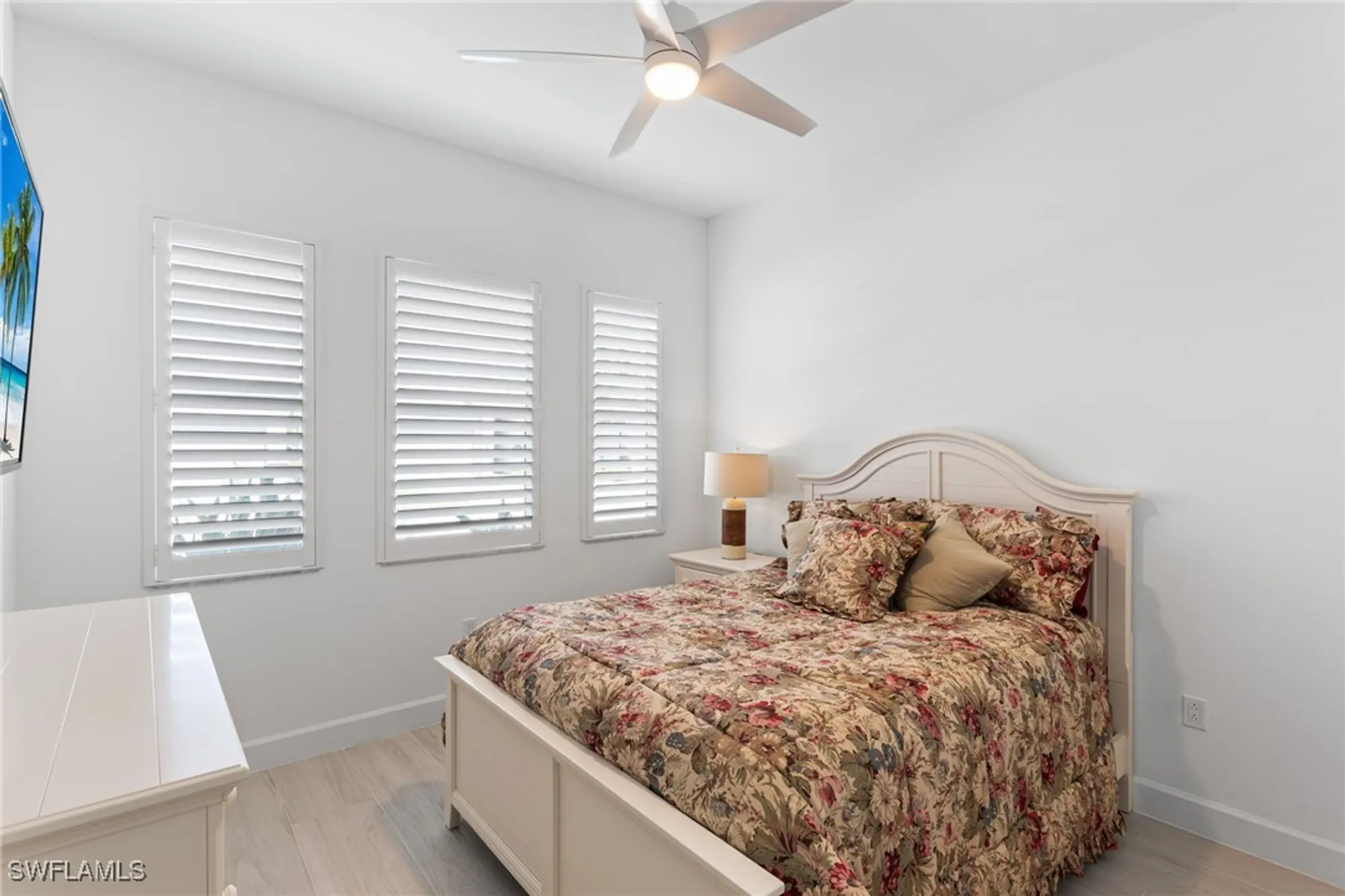 Property Slideshow image 18 of 49 | 11555 jacaranda dr, Naples, FL, 34120