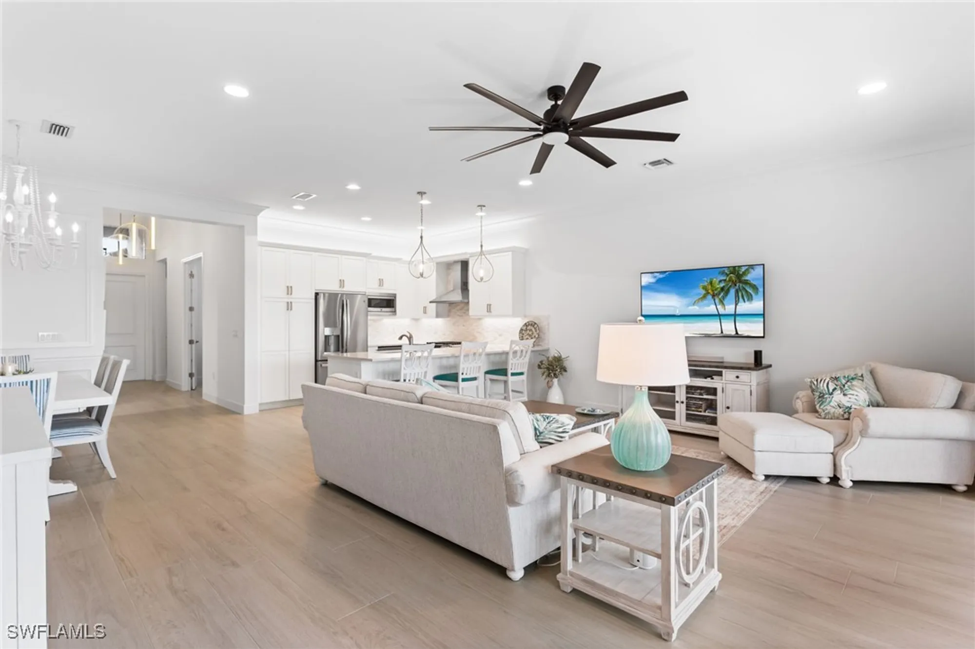 Property Slideshow image 13 of 49 | 11555 jacaranda dr, Naples, FL, 34120