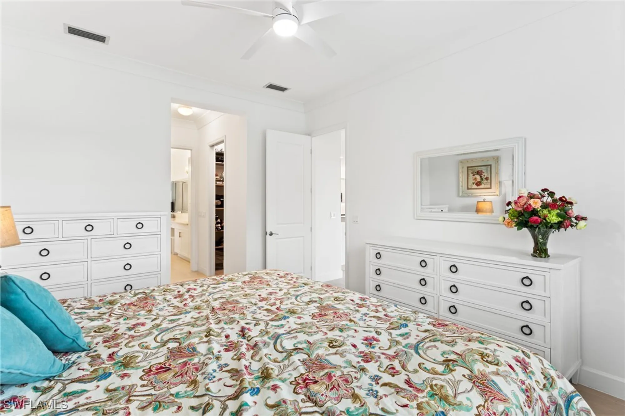 Property Slideshow image 22 of 49 | 11555 jacaranda dr, Naples, FL, 34120