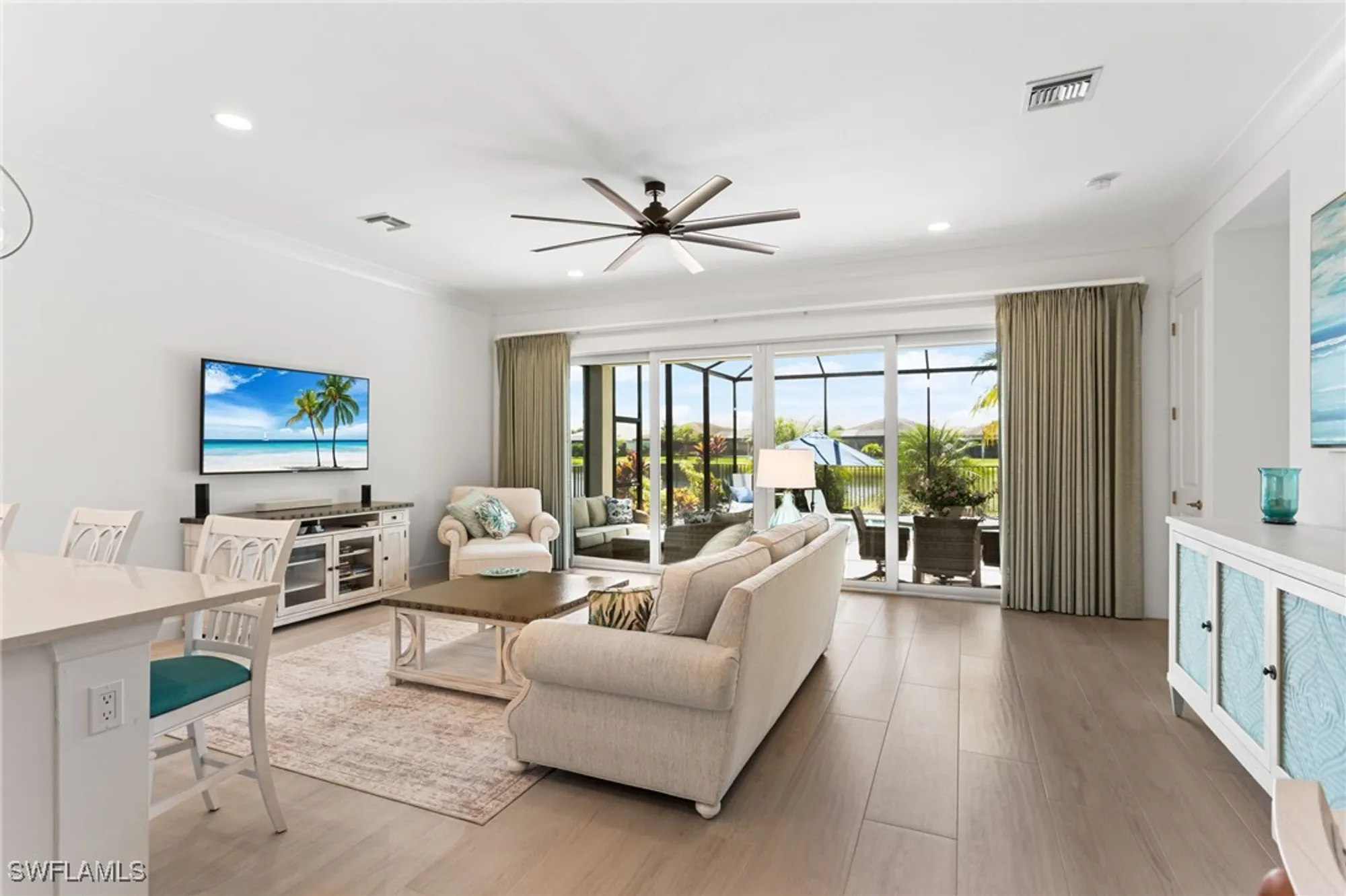 Property Slideshow image 33 of 49 | 11555 jacaranda dr, Naples, FL, 34120