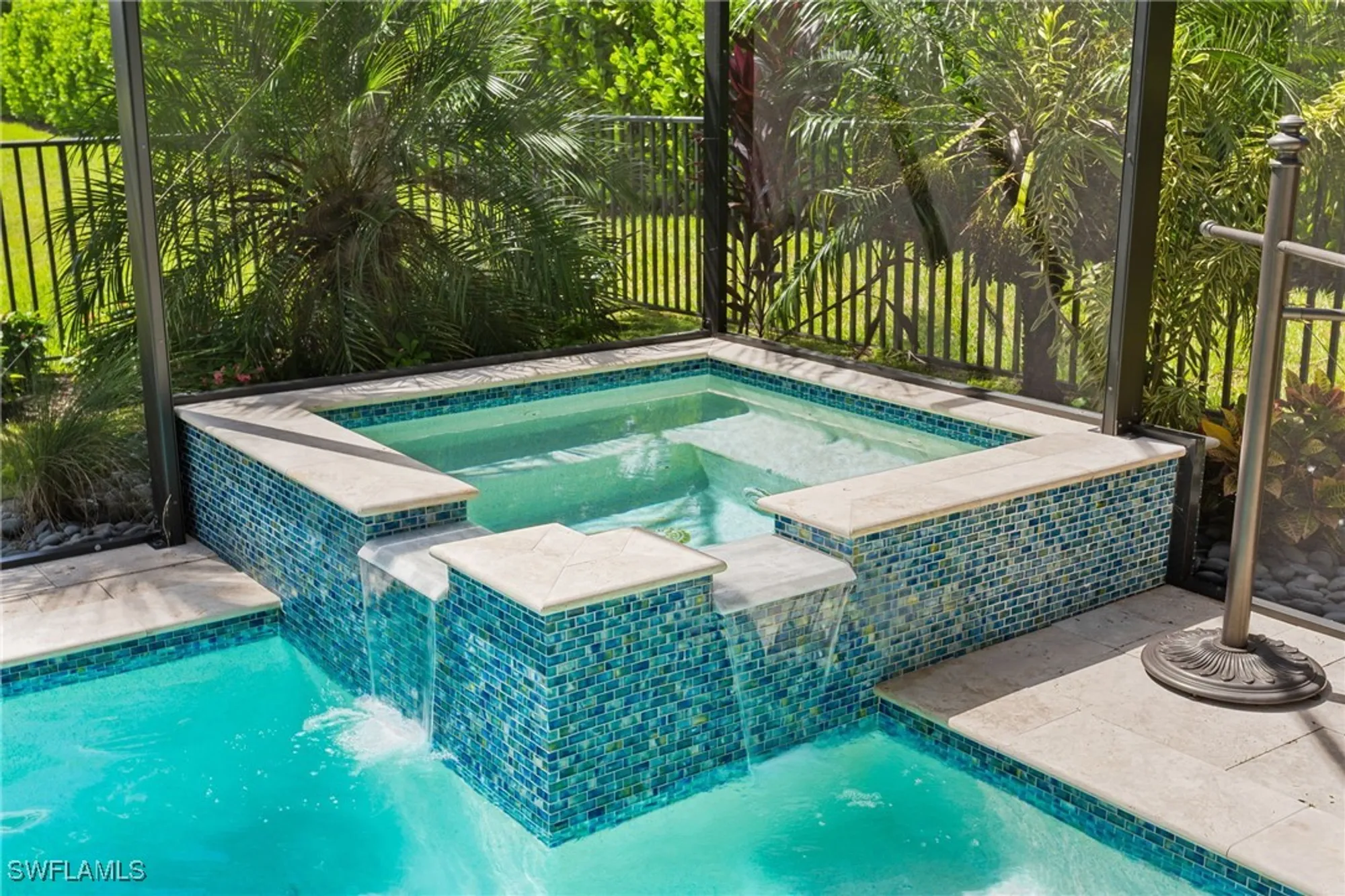 Property Slideshow image 4 of 49 | 11555 jacaranda dr, Naples, FL, 34120