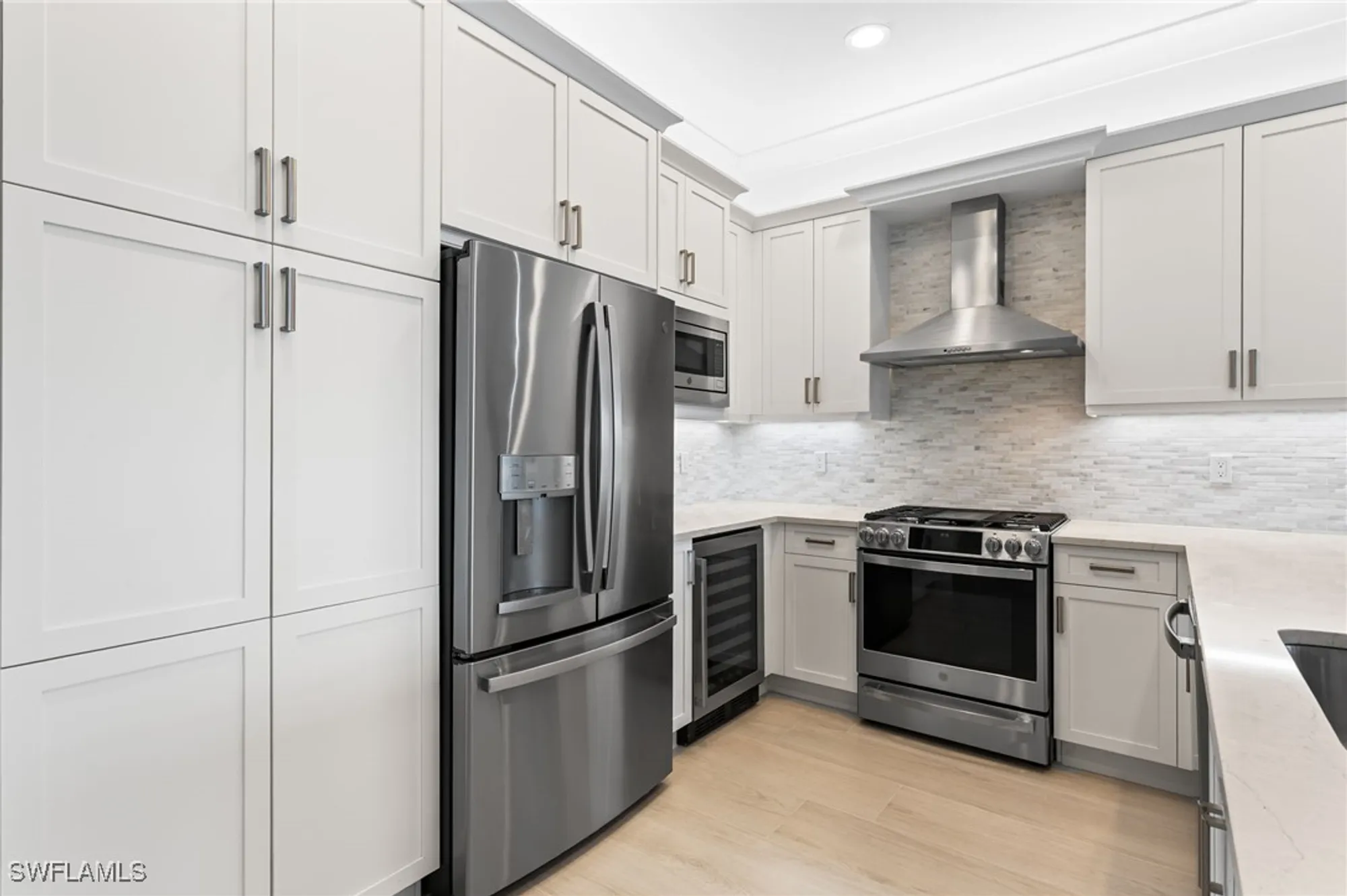 Property Slideshow image 9 of 49 | 11555 jacaranda dr, Naples, FL, 34120