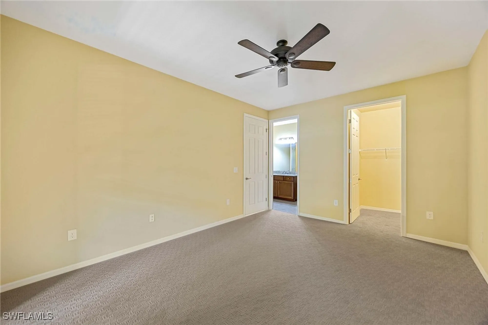 Property Slideshow image 12 of 41 | 9036 alturas st 3603, Naples, FL, 34113