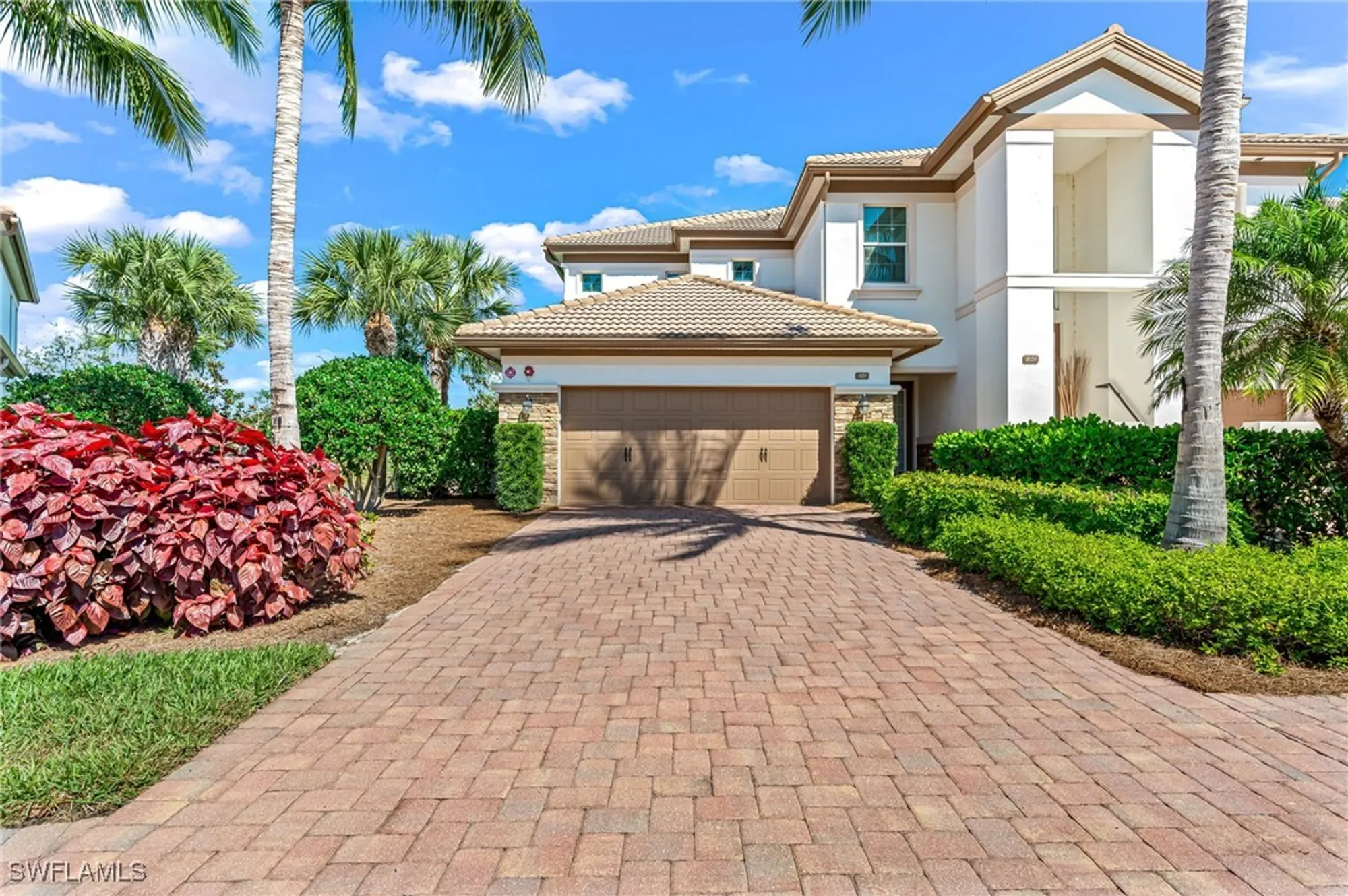 Property Slideshow image 25 of 45 | 8069 players cove dr unit 101, Naples, FL, 34113
