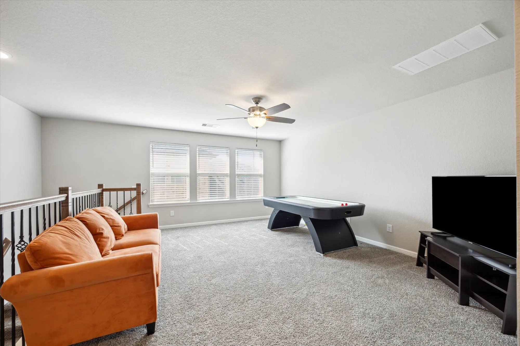 Property Slideshow image 16 of 26 | 5635 ivory cove ln, Fulshear, TX, 77441