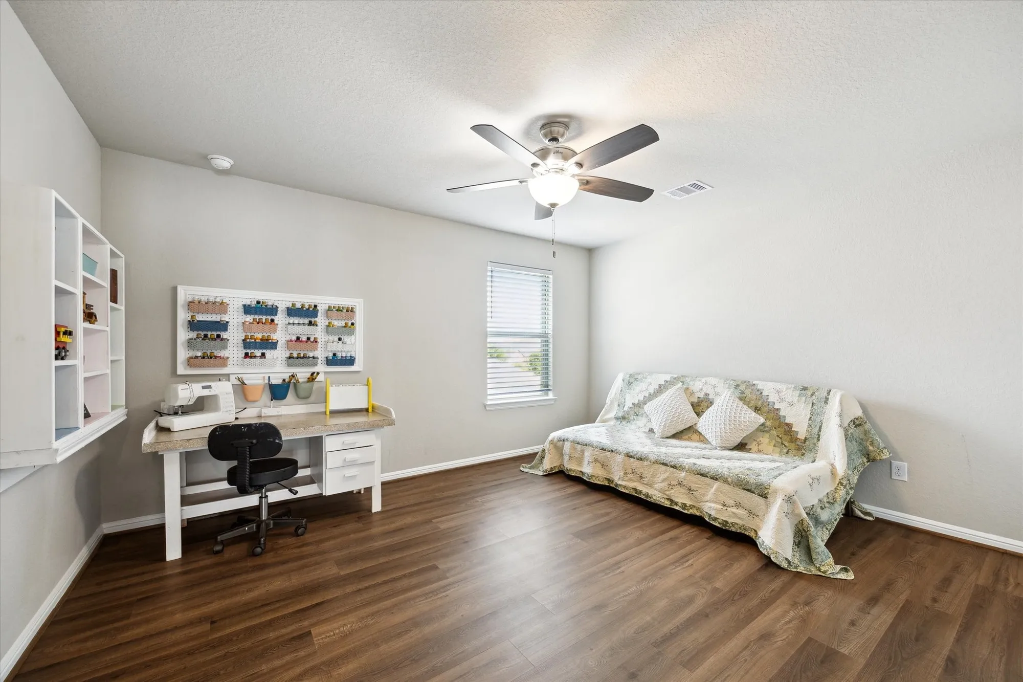 Property Slideshow image 17 of 26 | 5635 ivory cove ln, Fulshear, TX, 77441