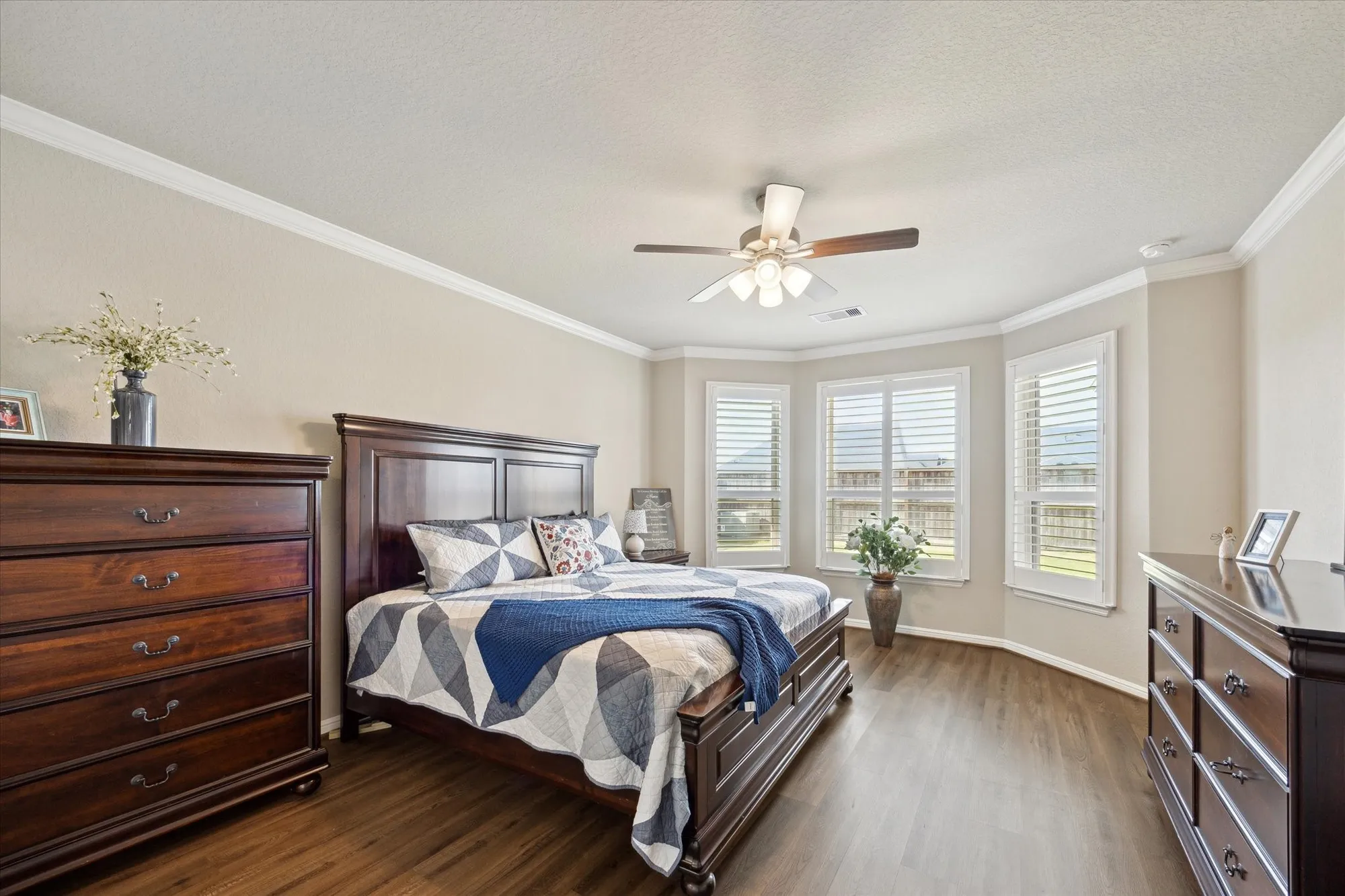 Property Slideshow image 12 of 26 | 5635 ivory cove ln, Fulshear, TX, 77441