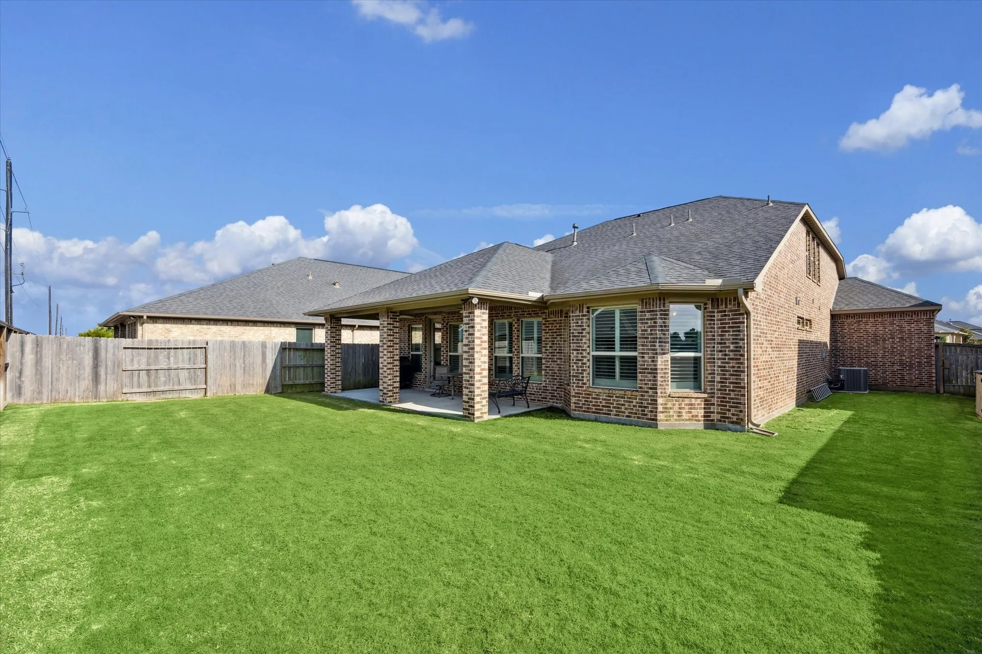 Property Slideshow image 22 of 26 | 5635 ivory cove ln, Fulshear, TX, 77441