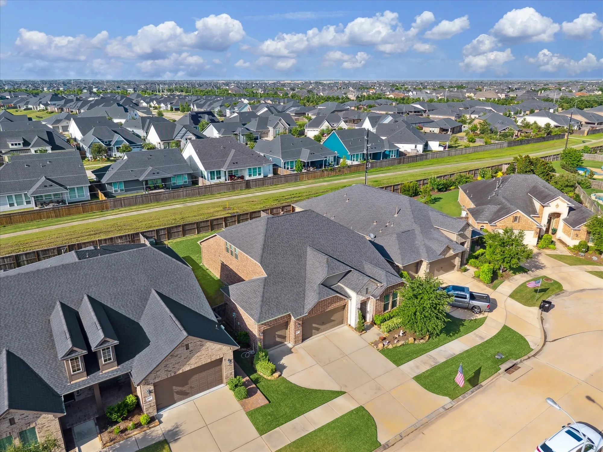 Property Slideshow image 23 of 26 | 5635 ivory cove ln, Fulshear, TX, 77441