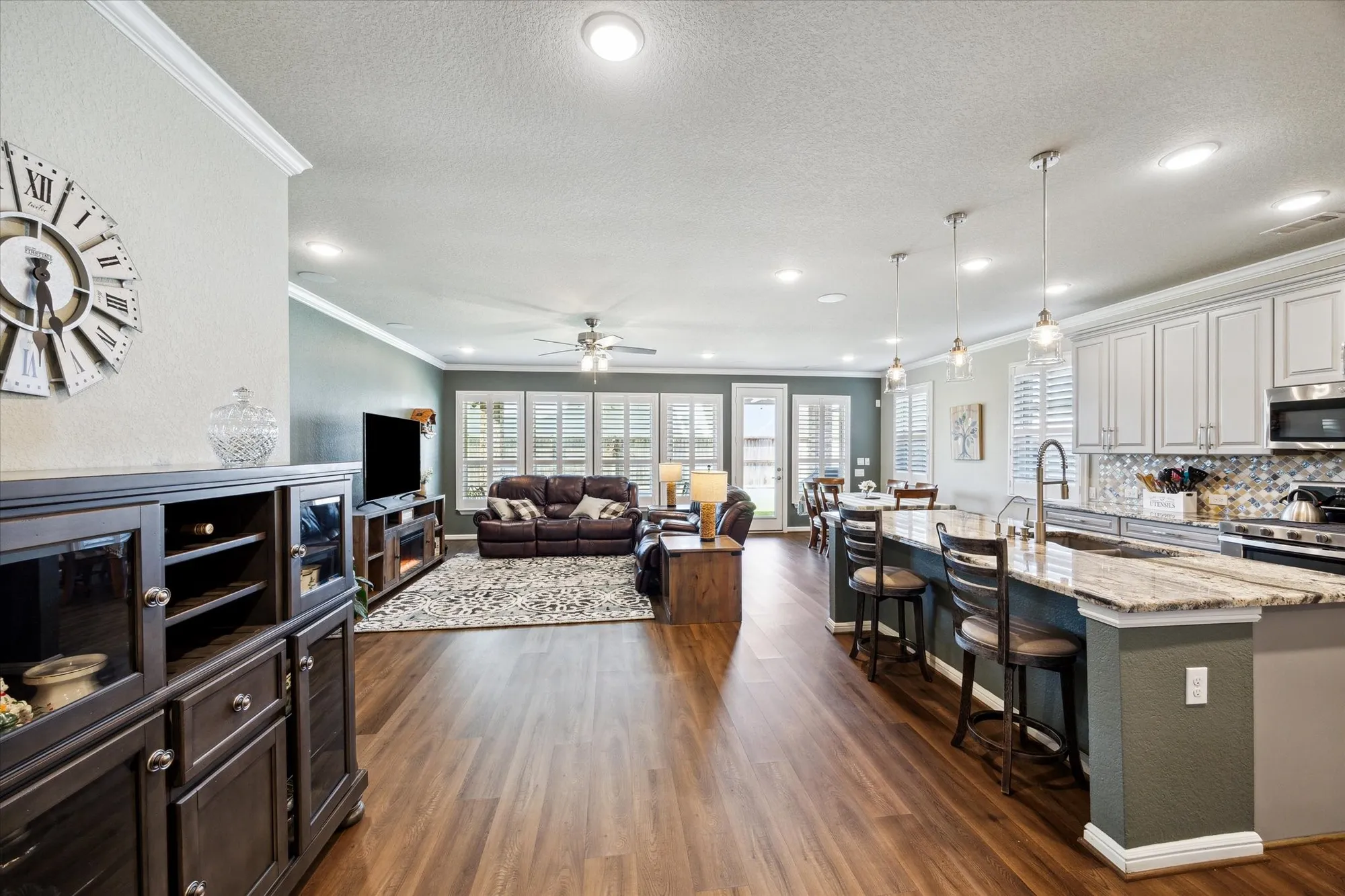 Property Slideshow image 4 of 26 | 5635 ivory cove ln, Fulshear, TX, 77441