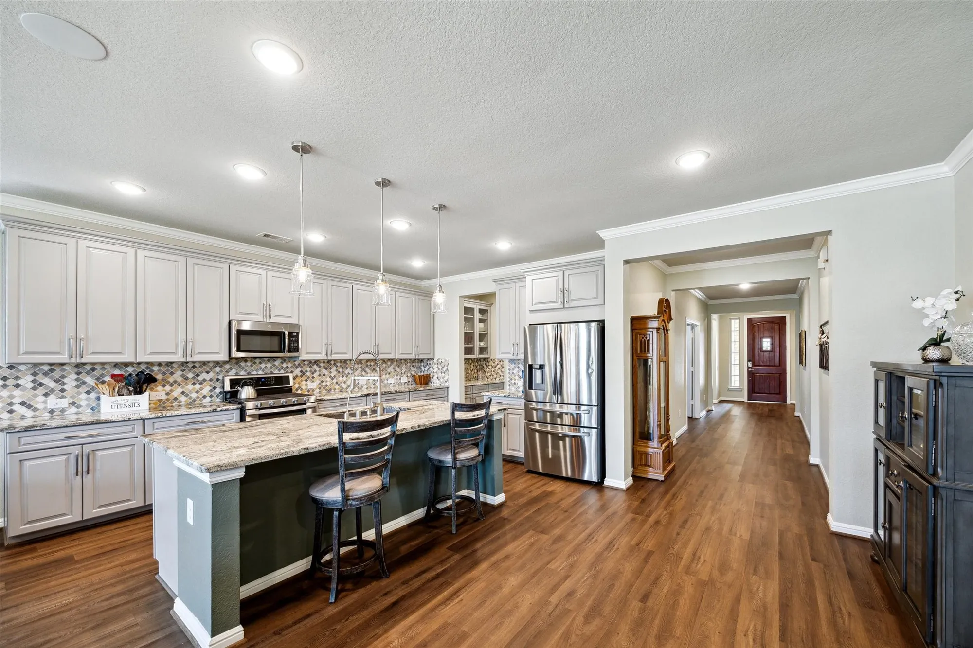 Property Slideshow image 8 of 26 | 5635 ivory cove ln, Fulshear, TX, 77441