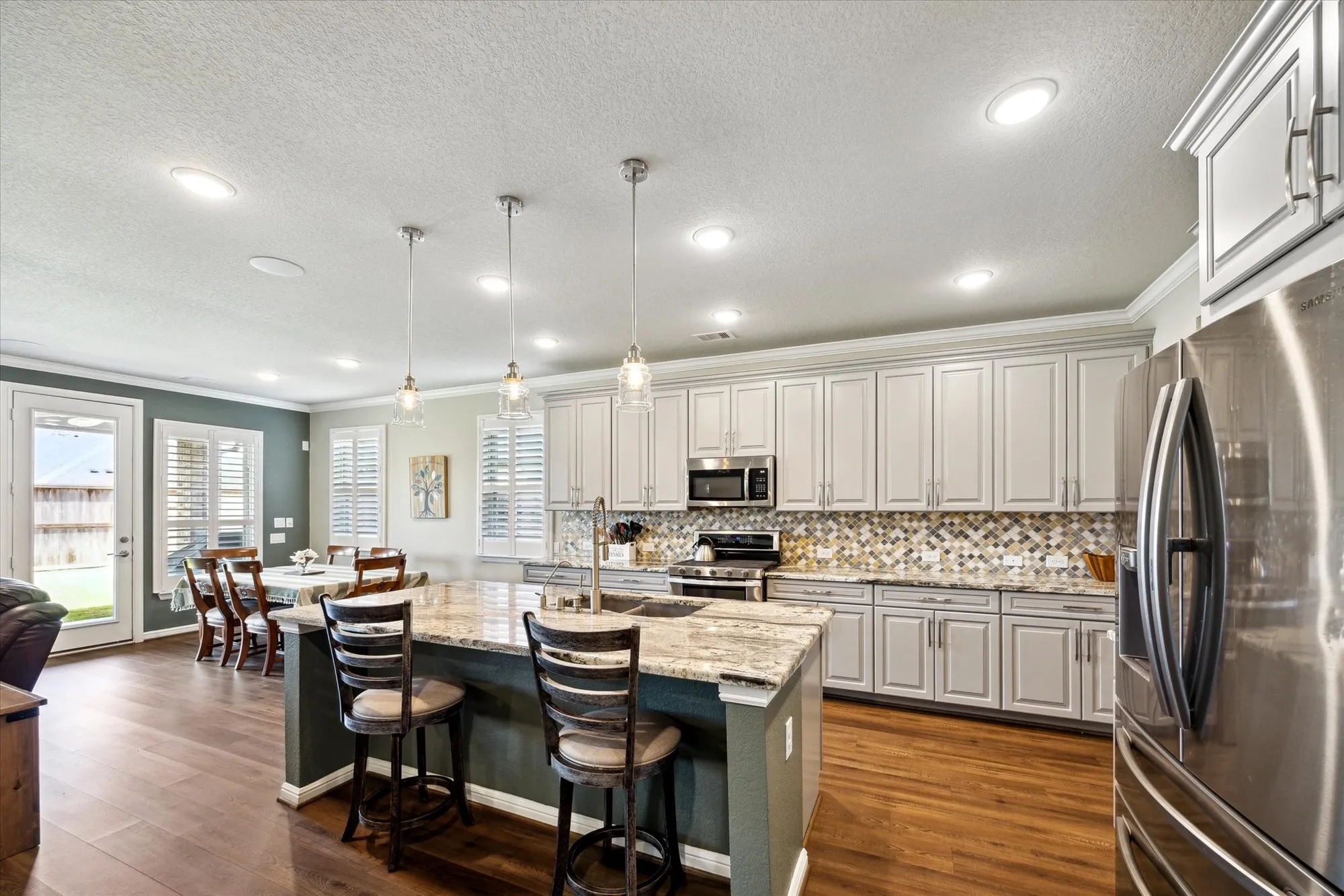 Property Slideshow image 9 of 26 | 5635 ivory cove ln, Fulshear, TX, 77441