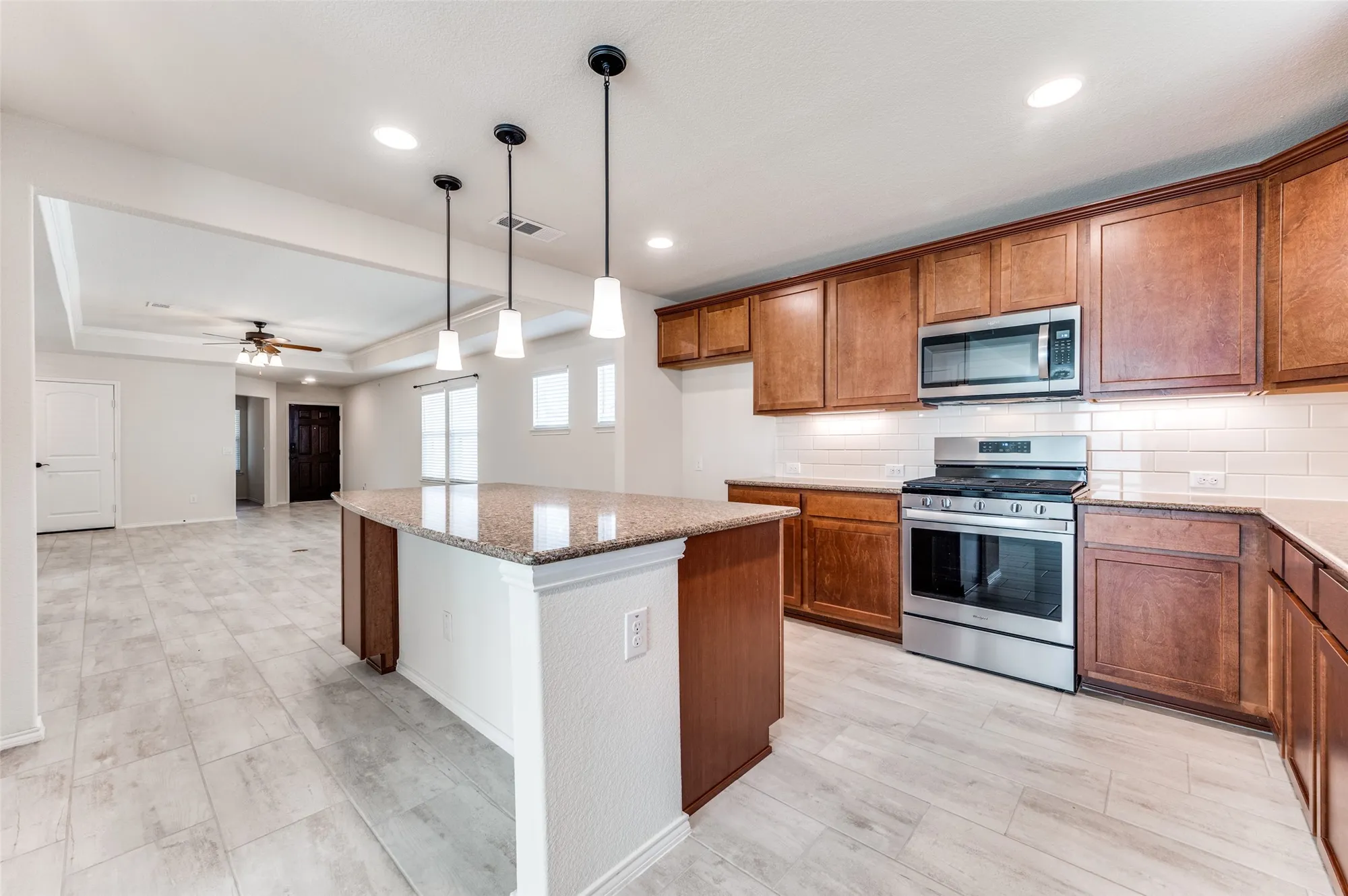 Property Slideshow image 2 of 25 | 7613 heritage dr, Aubrey, TX, 76227