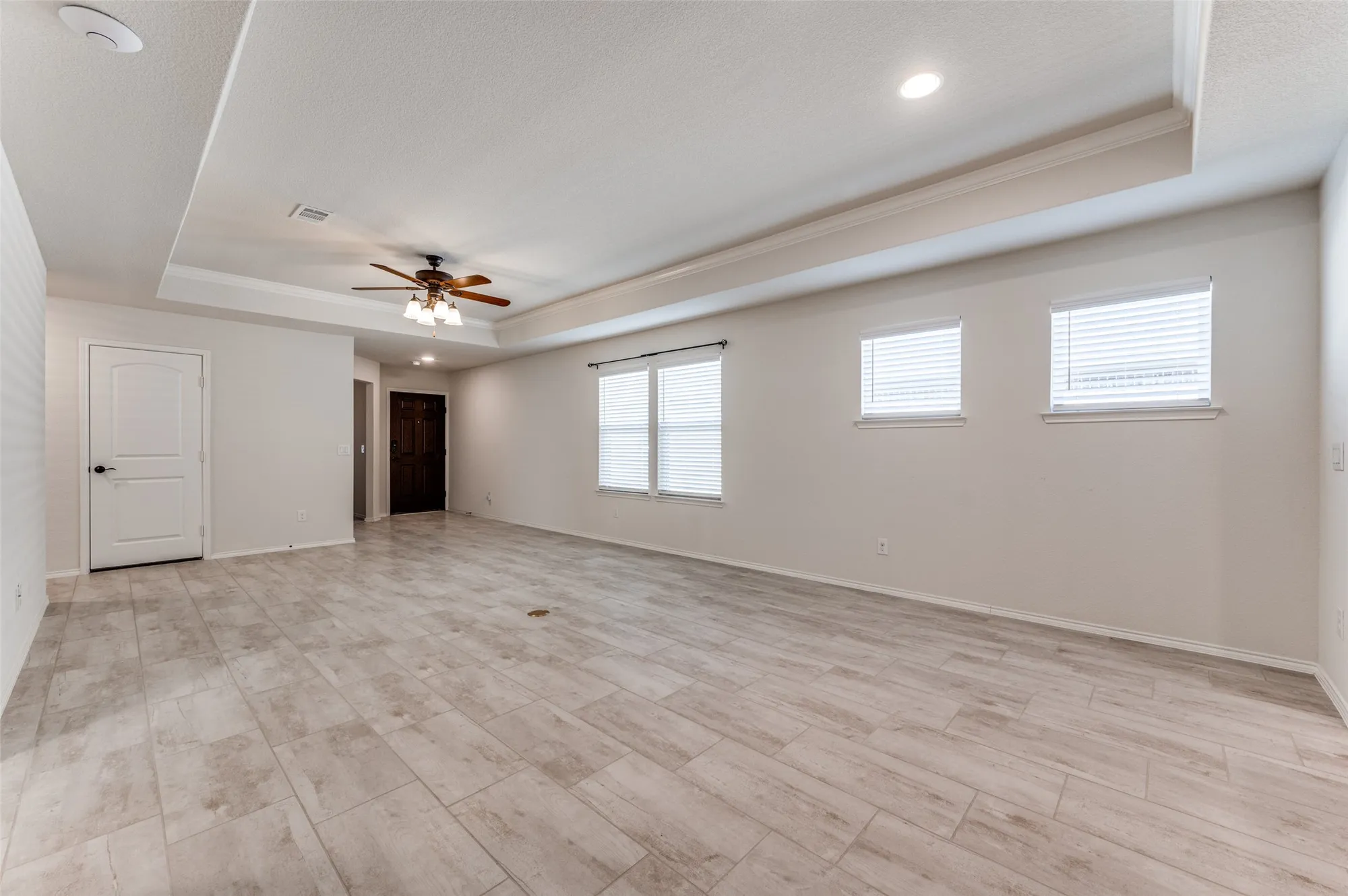 Property Slideshow image 9 of 25 | 7613 heritage dr, Aubrey, TX, 76227