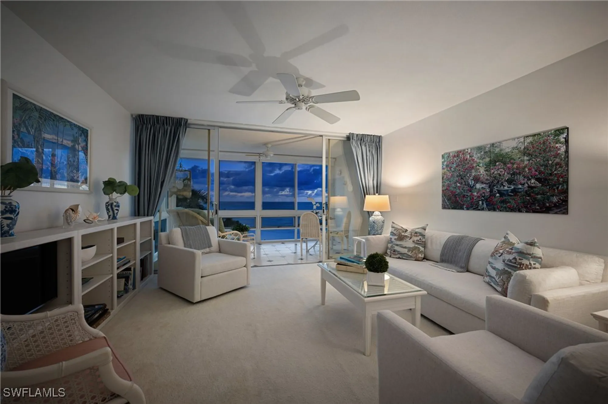 Property Slideshow image 8 of 25 | 2121 gulf shore blvd 305, Naples, FL, 34102