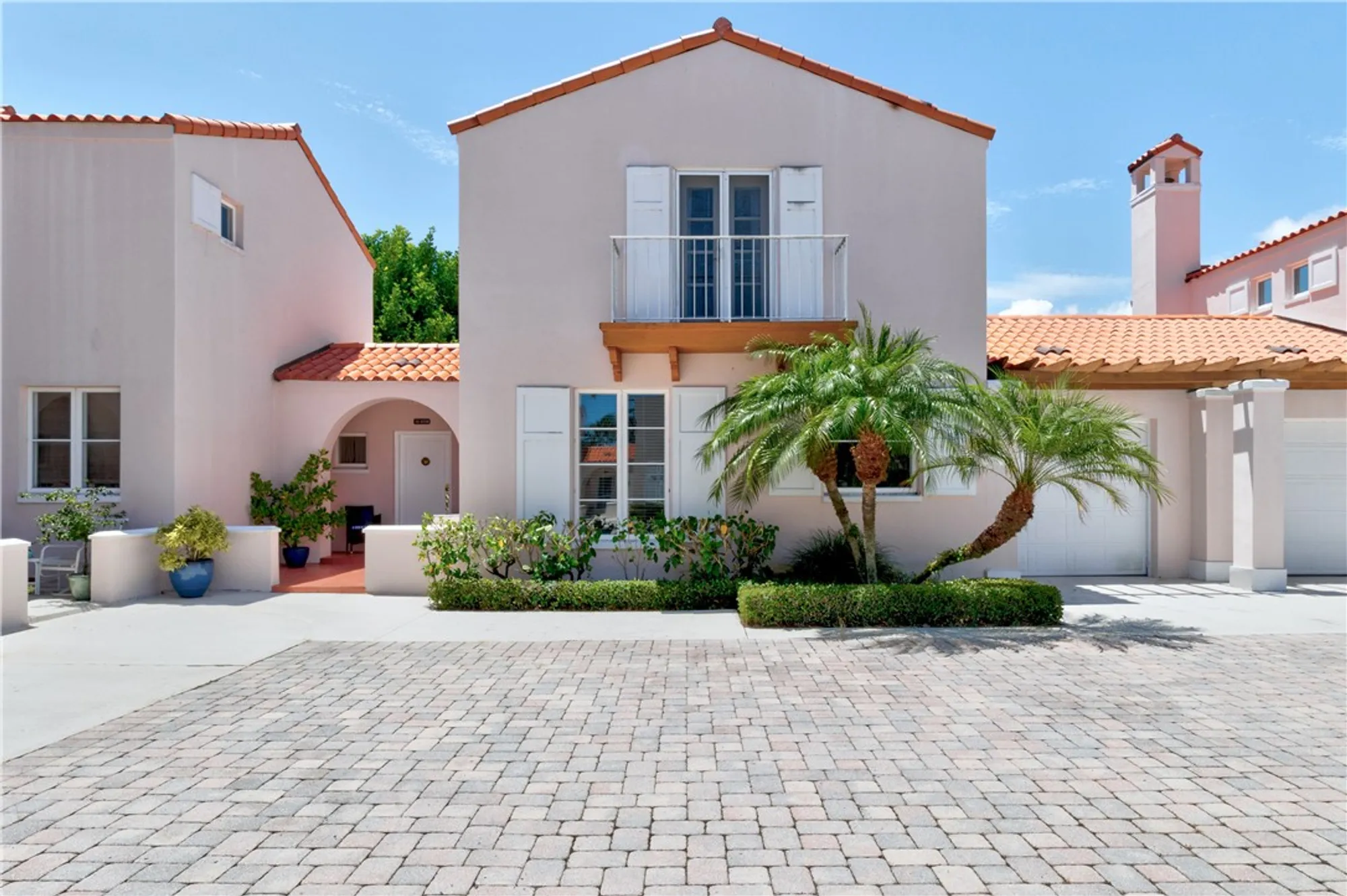Property Slideshow image 1 of 30 | 4928 wood duck cir, Vero Beach, FL, 32967