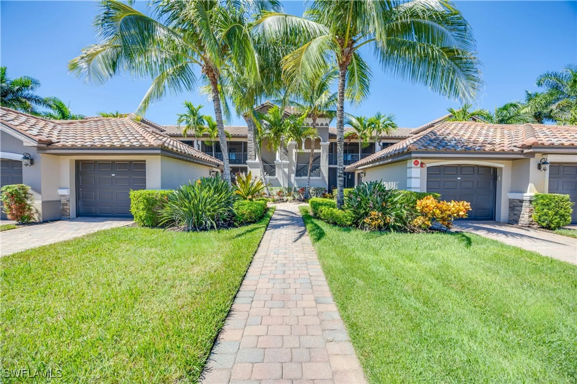Property Slideshow image 24 of 39 | 9832 venezia cir unit 1025, Naples, FL, 34113