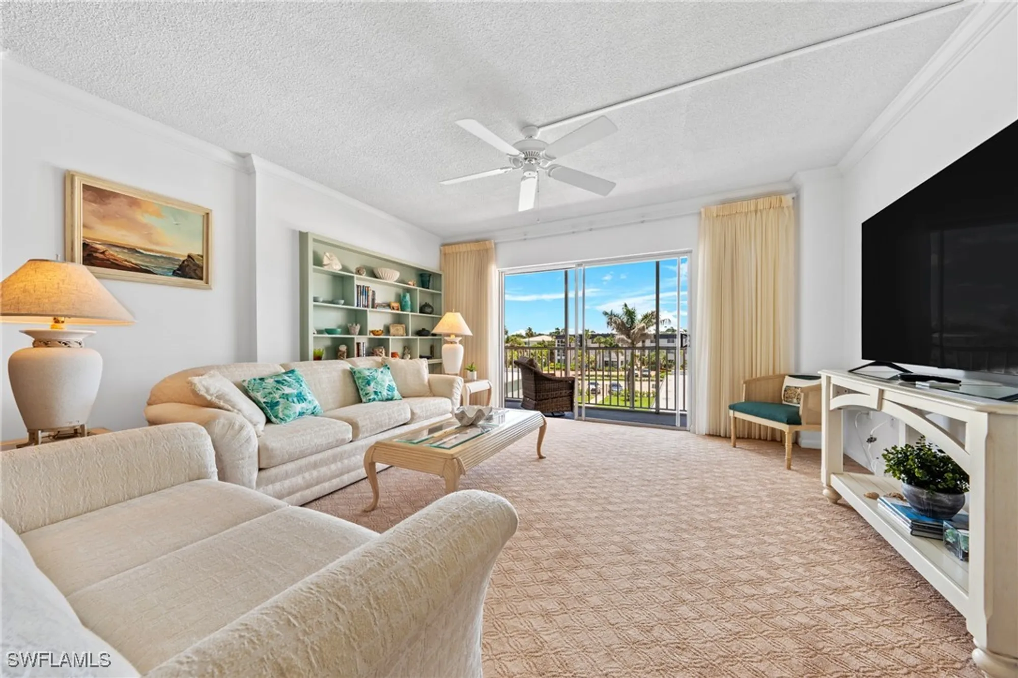 Property Slideshow image 12 of 48 | 1977 gulf shore blvd 302, Naples, FL, 34102