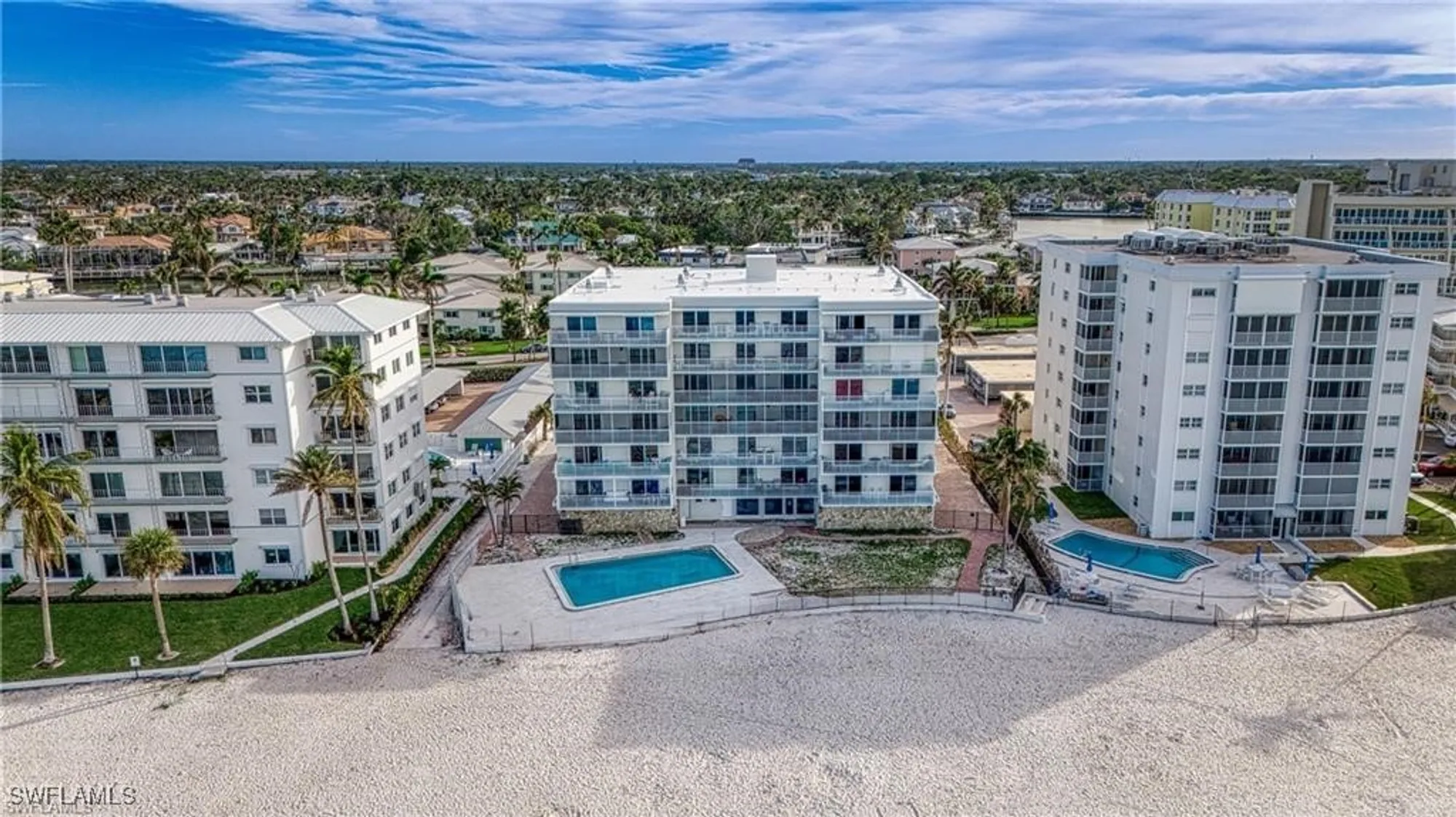 Property Slideshow image 47 of 48 | 1977 gulf shore blvd 302, Naples, FL, 34102