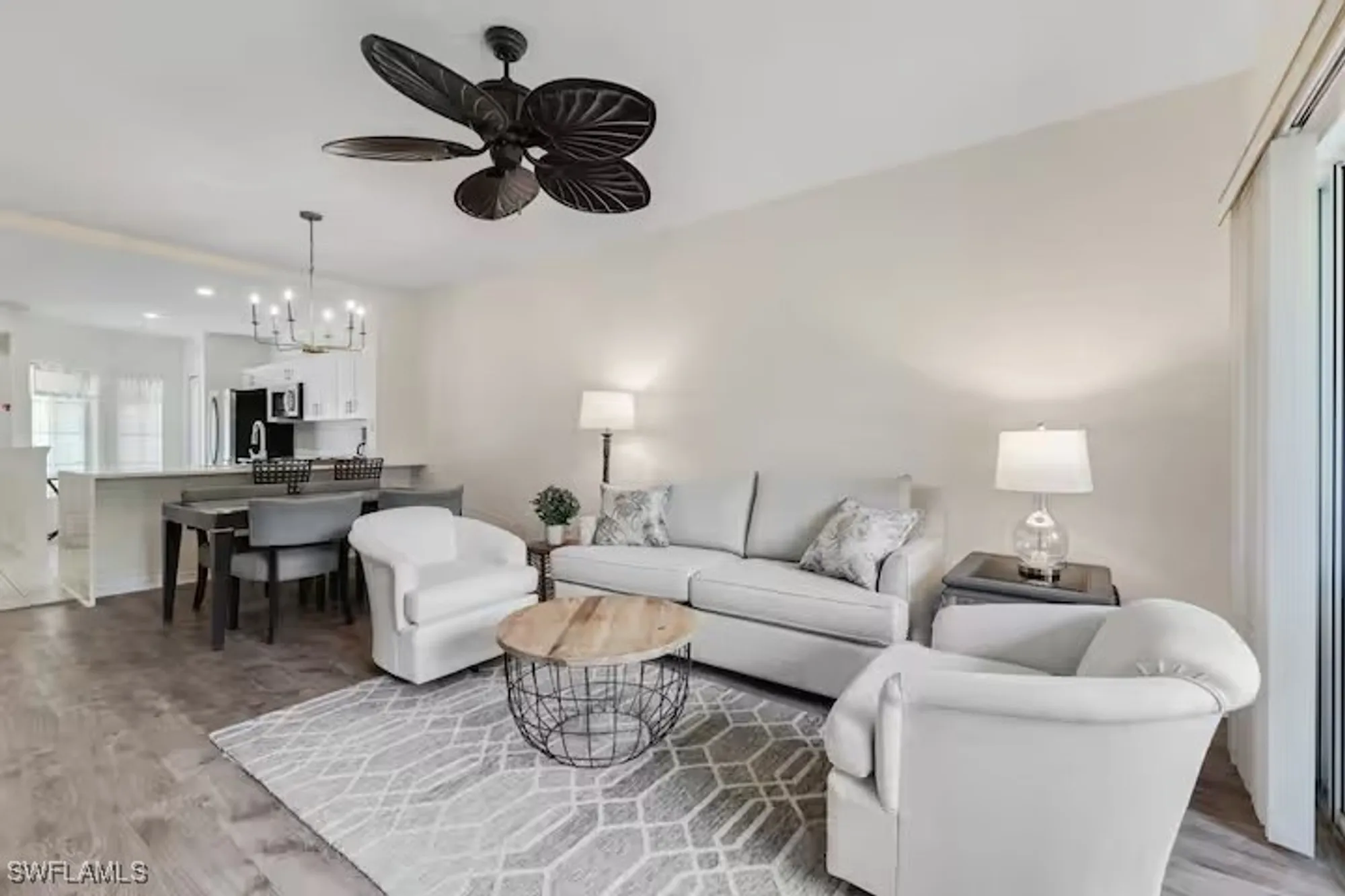 Property Slideshow image 6 of 16 | 9185 celeste dr 204, Naples, FL, 34113