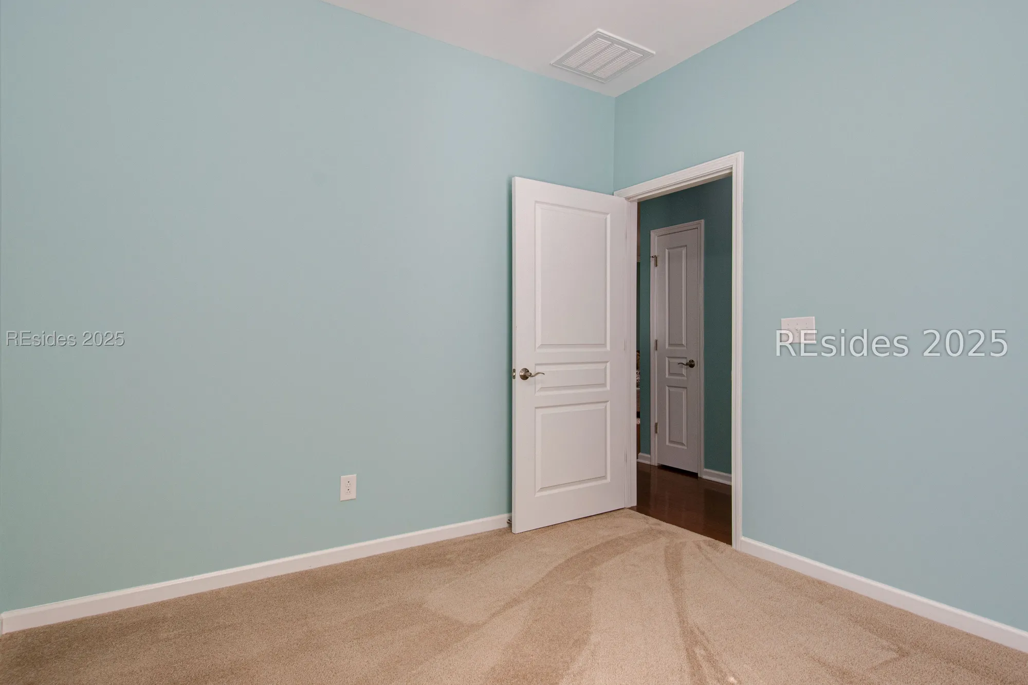 Property Slideshow image 14 of 23 | 25 wild strawberry ln, Bluffton, SC, 29909