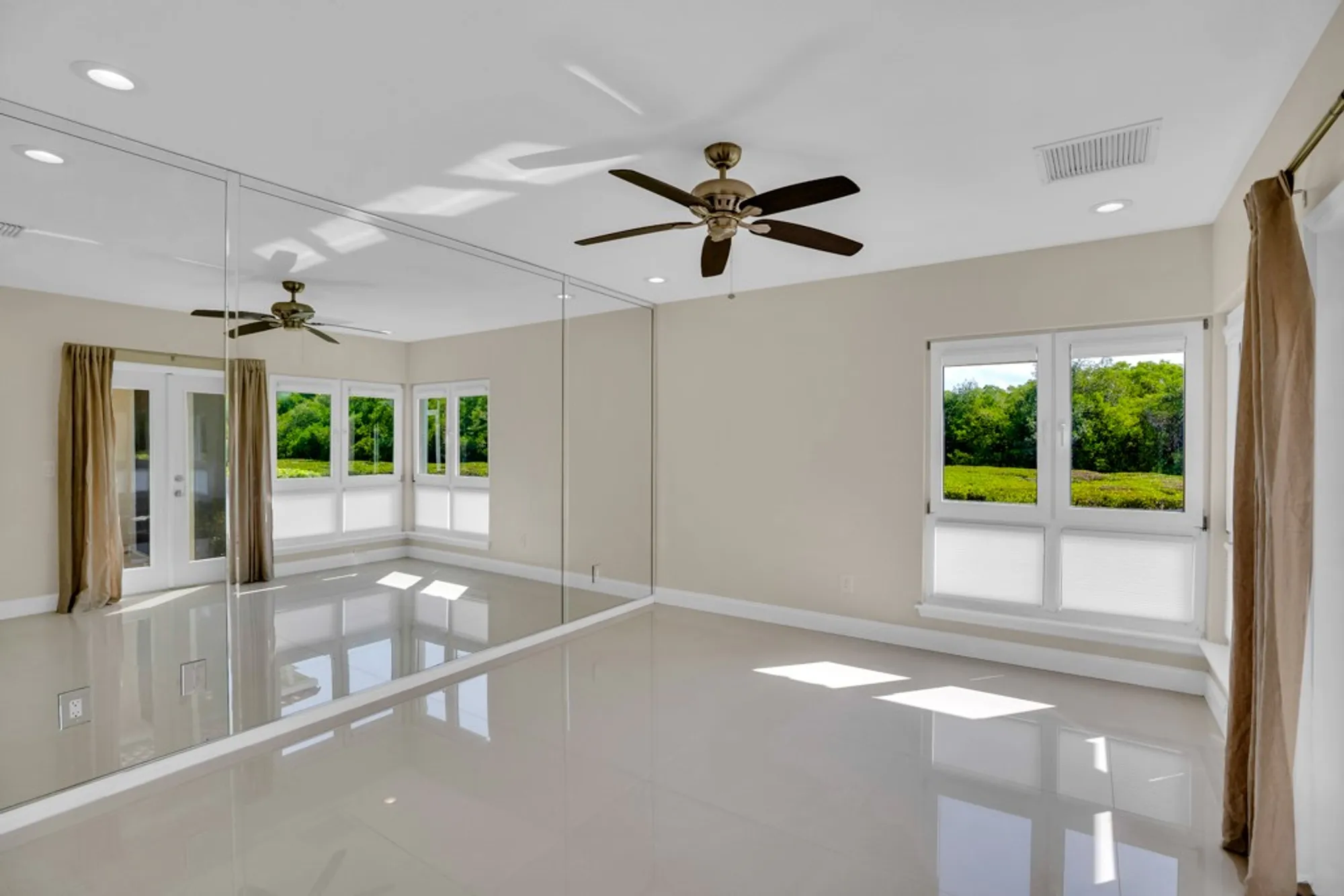 Property Slideshow image 26 of 36 | 5144 saint davids dr, Vero Beach, FL, 32967