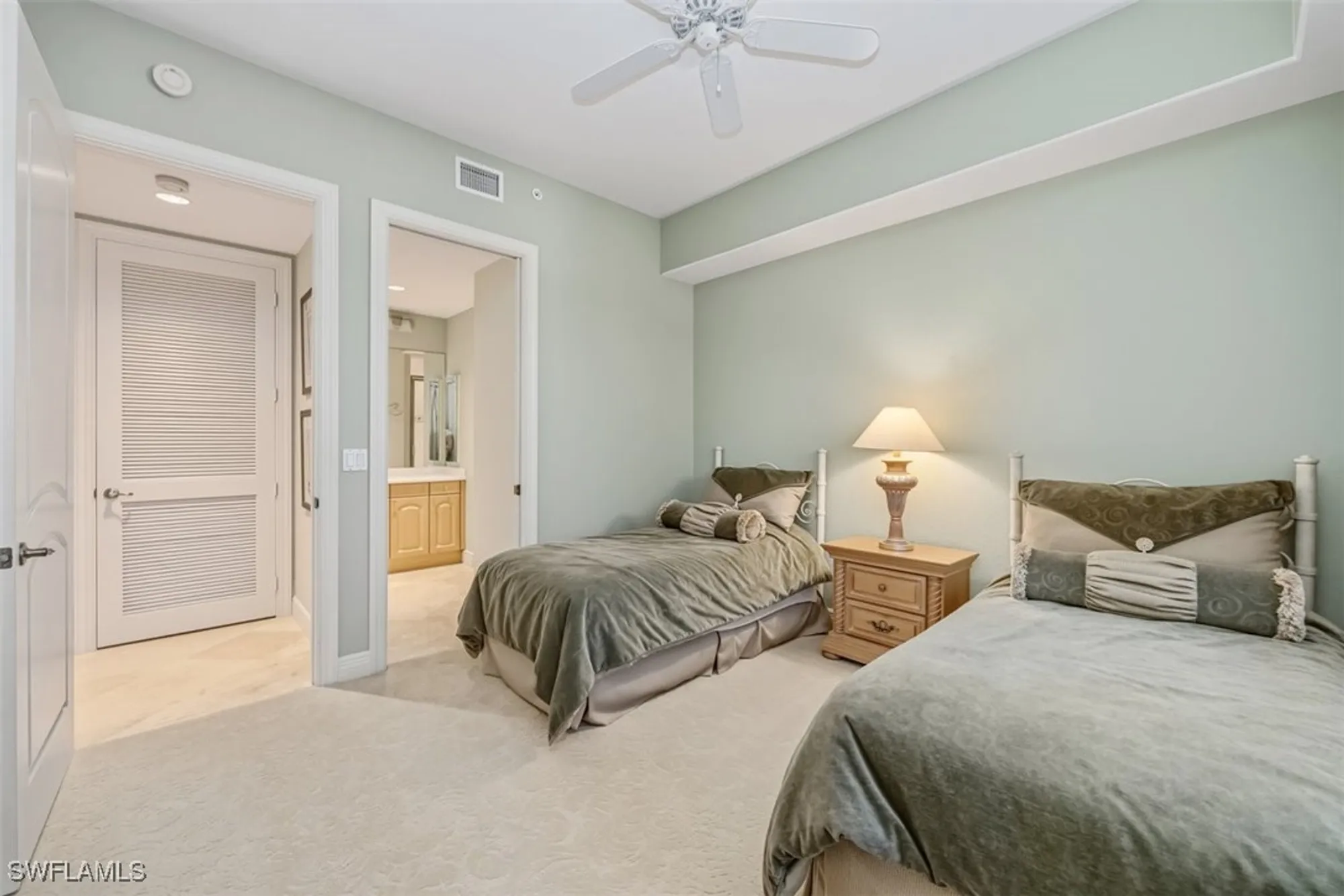 Property Slideshow image 20 of 24 | 560 el camino real apt 1202, Naples, FL, 34119