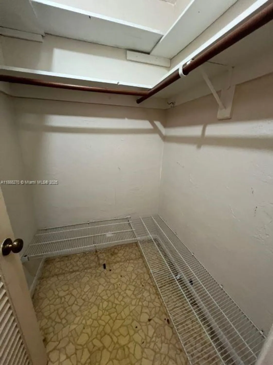 Property Slideshow image 17 of 17 | 19080 ne 3rd ct apt 312, Miami, FL, 33179