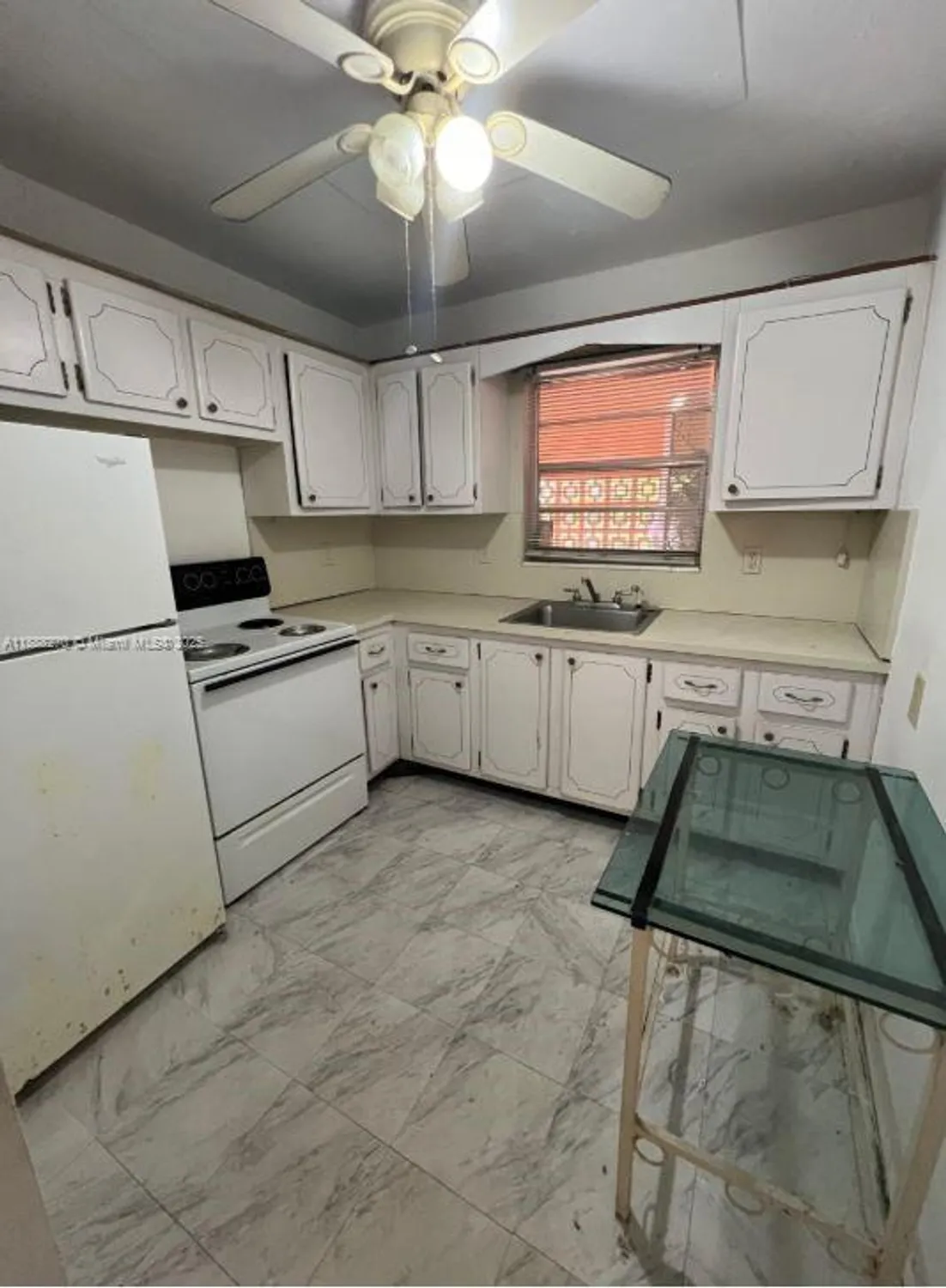 Property Slideshow image 11 of 17 | 19080 ne 3rd ct apt 312, Miami, FL, 33179