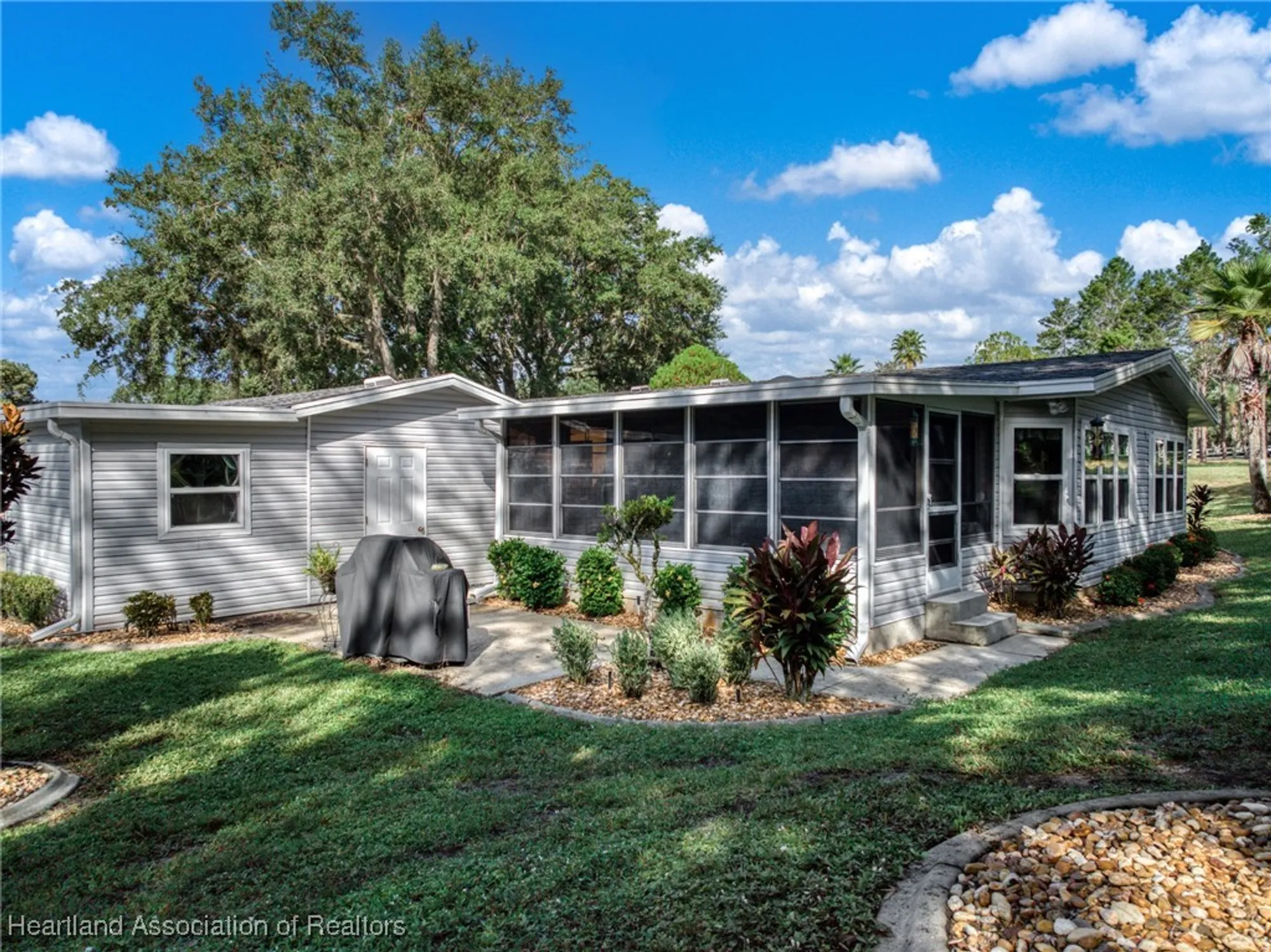Property Slideshow image 41 of 50 | 2877 s driftwood ct, Avon Park, FL, 33825