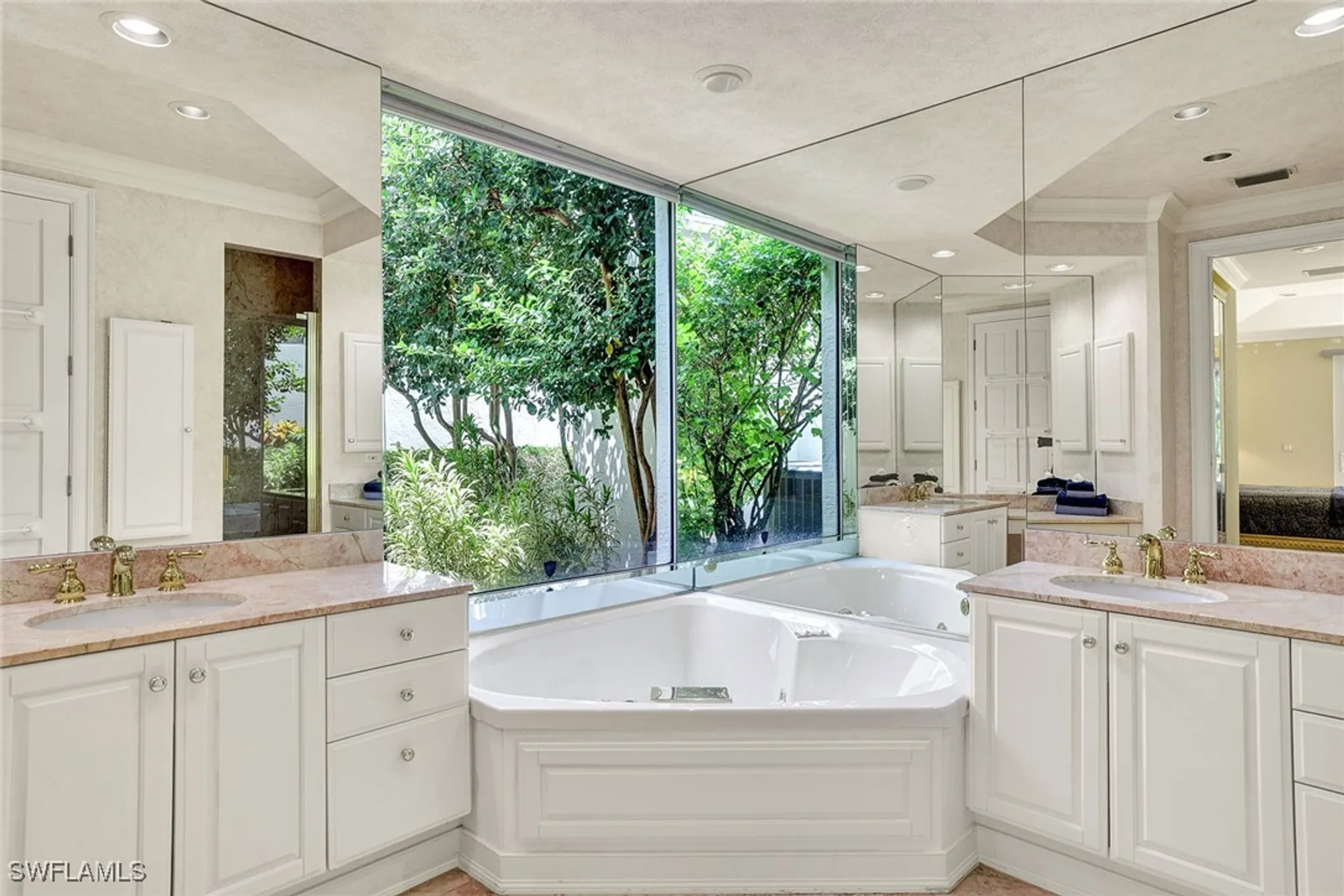 Property Slideshow image 18 of 40 | 7964 grand bay dr # 8, Naples, FL, 34108