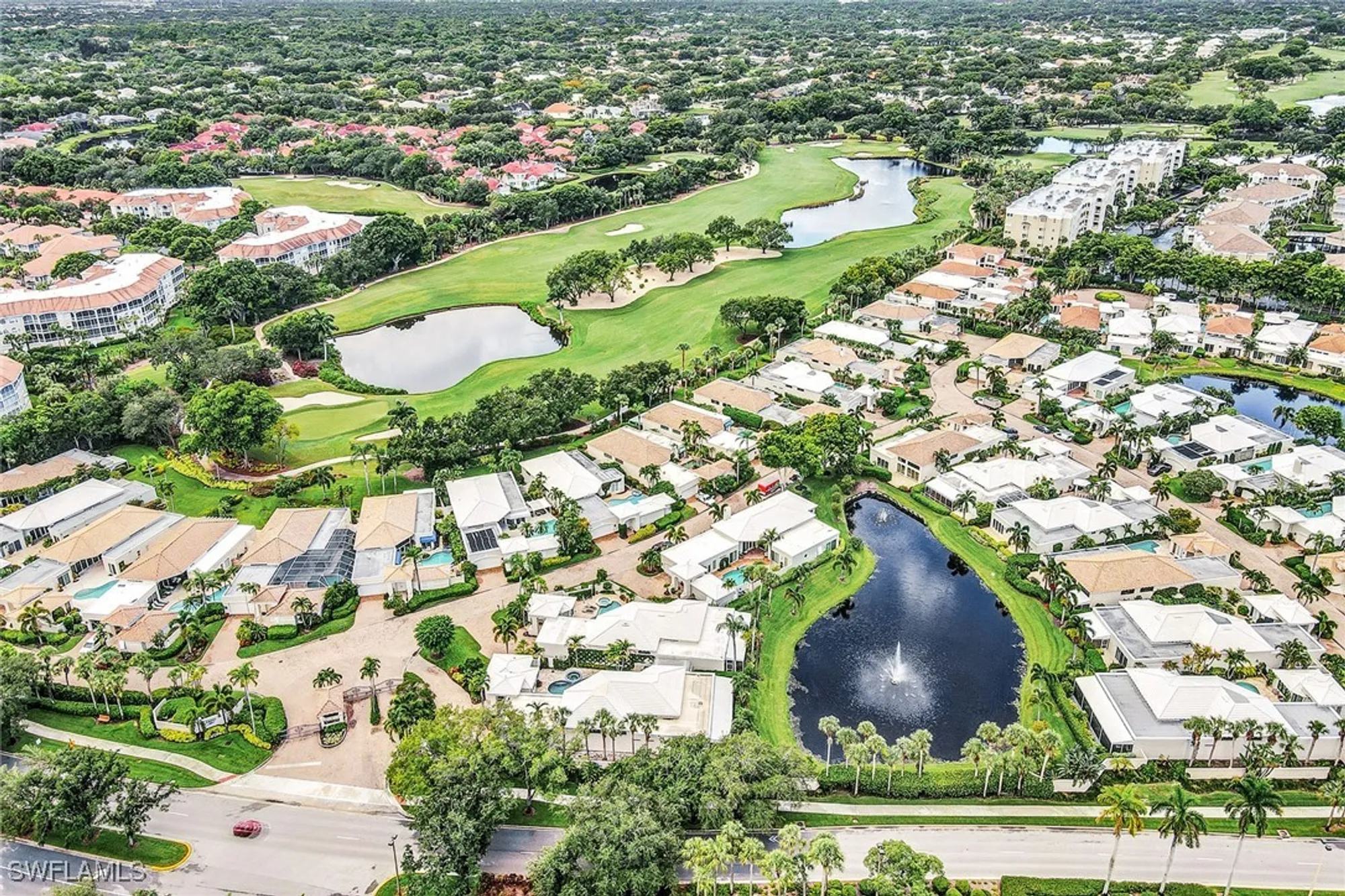 Property Slideshow image 34 of 40 | 7964 grand bay dr # 8, Naples, FL, 34108