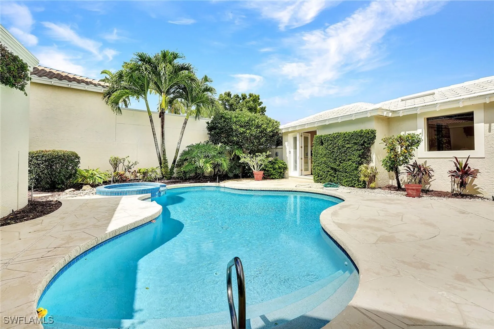 Property Slideshow image 33 of 40 | 7964 grand bay dr # 8, Naples, FL, 34108