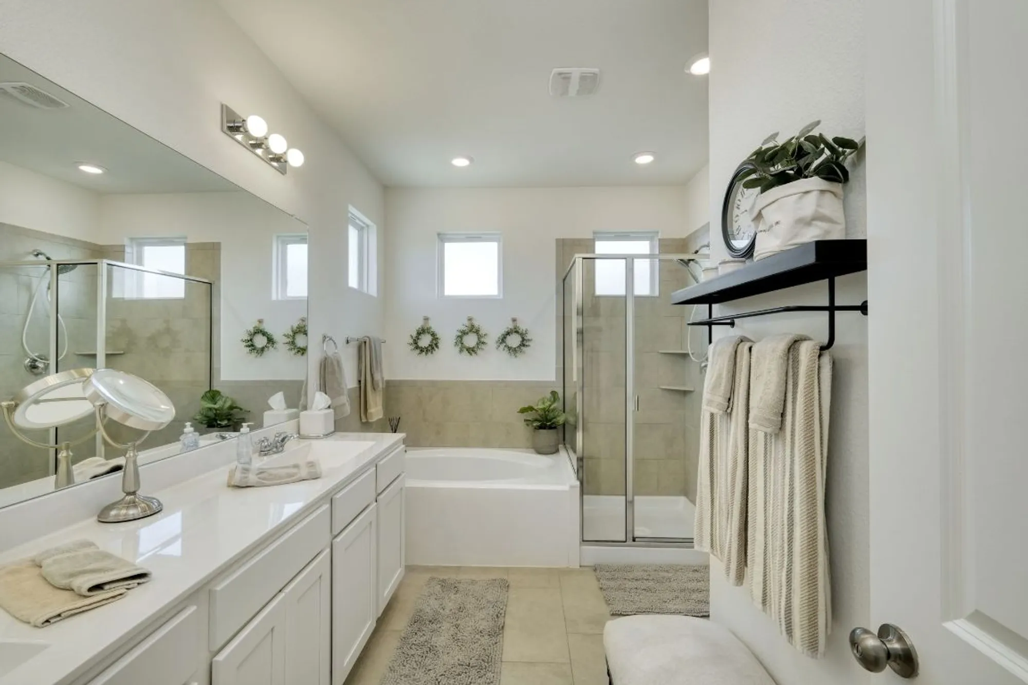 Property Slideshow image 17 of 35 | 708 affazia ln c, Georgetown, TX, 78628