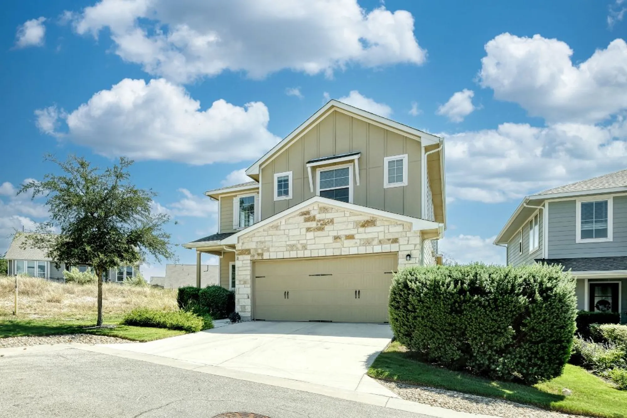 Property Slideshow image 1 of 35 | 708 affazia ln c, Georgetown, TX, 78628